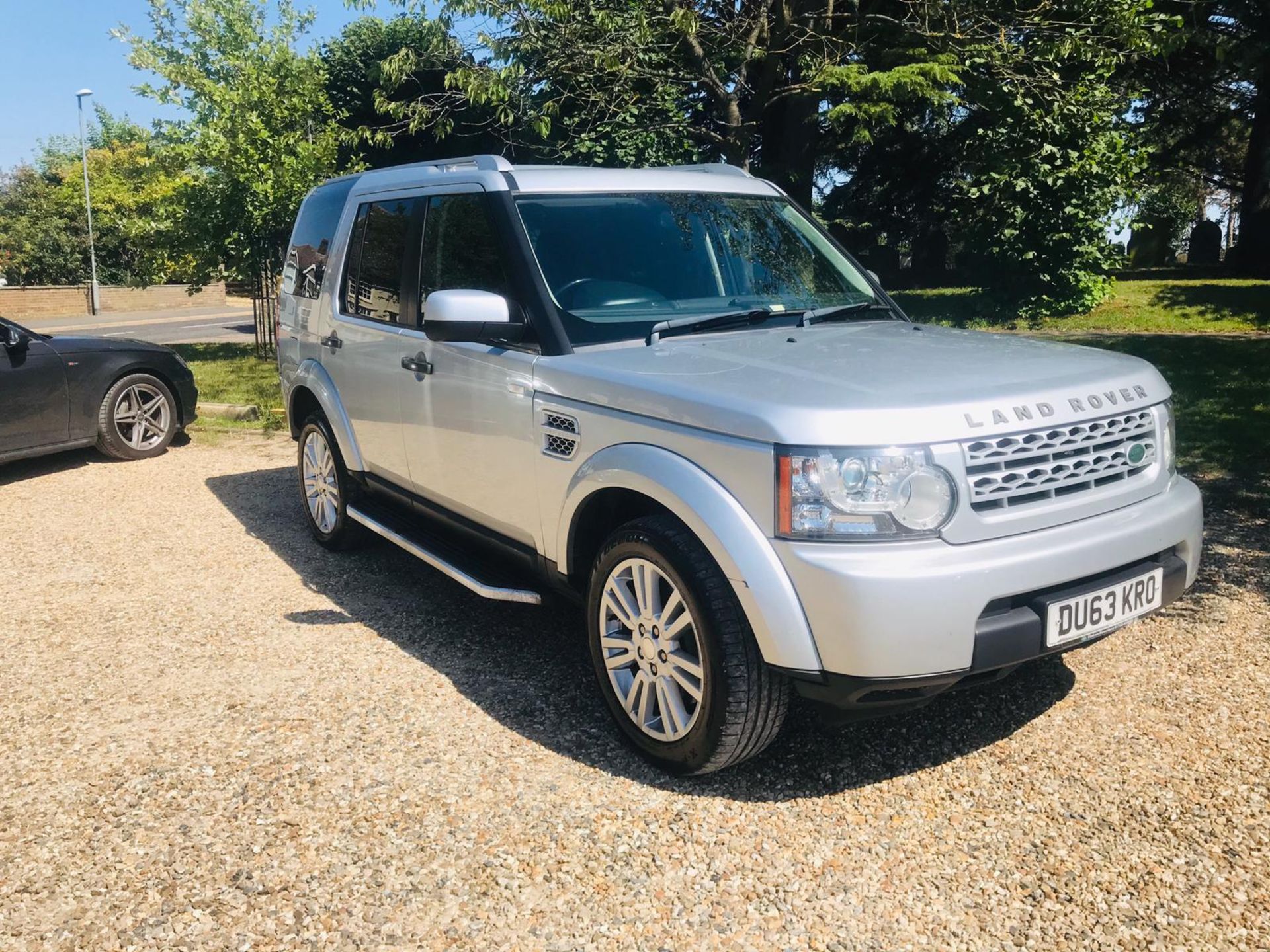 (RESERVE MET) Land Rover Discovery GS 3.0 SDV6 Auto - 2014 Model - 1 Keeper From New - 7 Seats -