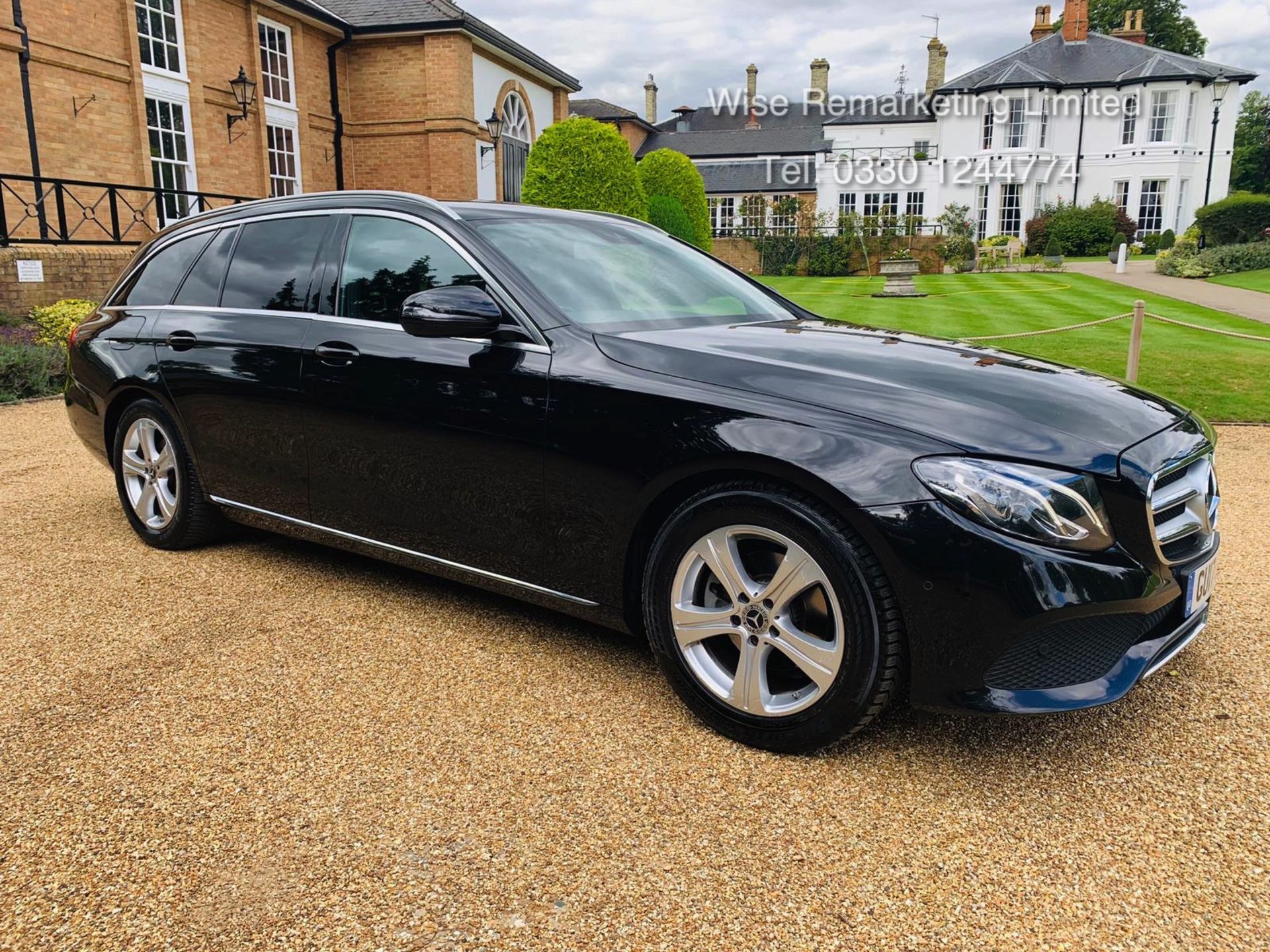 Mercedes E220d Special Equipment Estate 9G Tronic Auto - 2017 17 Reg - Reversing Cam - Image 4 of 34