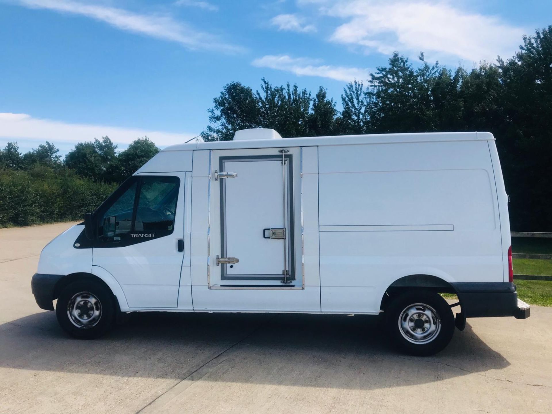 (RESERVE MET) Ford Transit T350 2.2 TDCI Fridge Overnight/Standby Van - 2014 14 Reg1 Keeper From New - Image 4 of 20