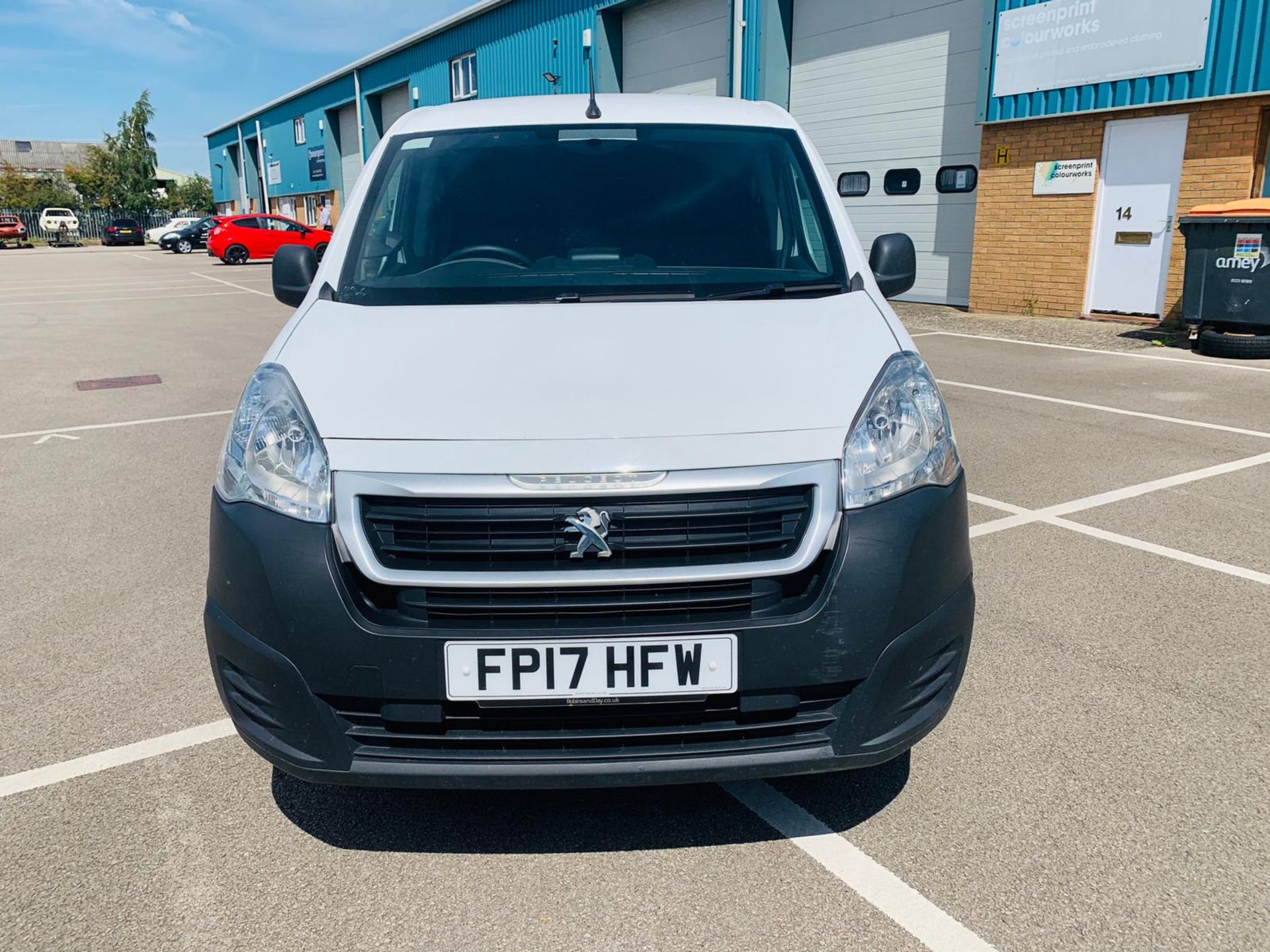 (RESERVE MET)Peugeot Partner 1.6 HDi Professional - 2017 17 Reg - Air Con - Full Service History - Image 6 of 21