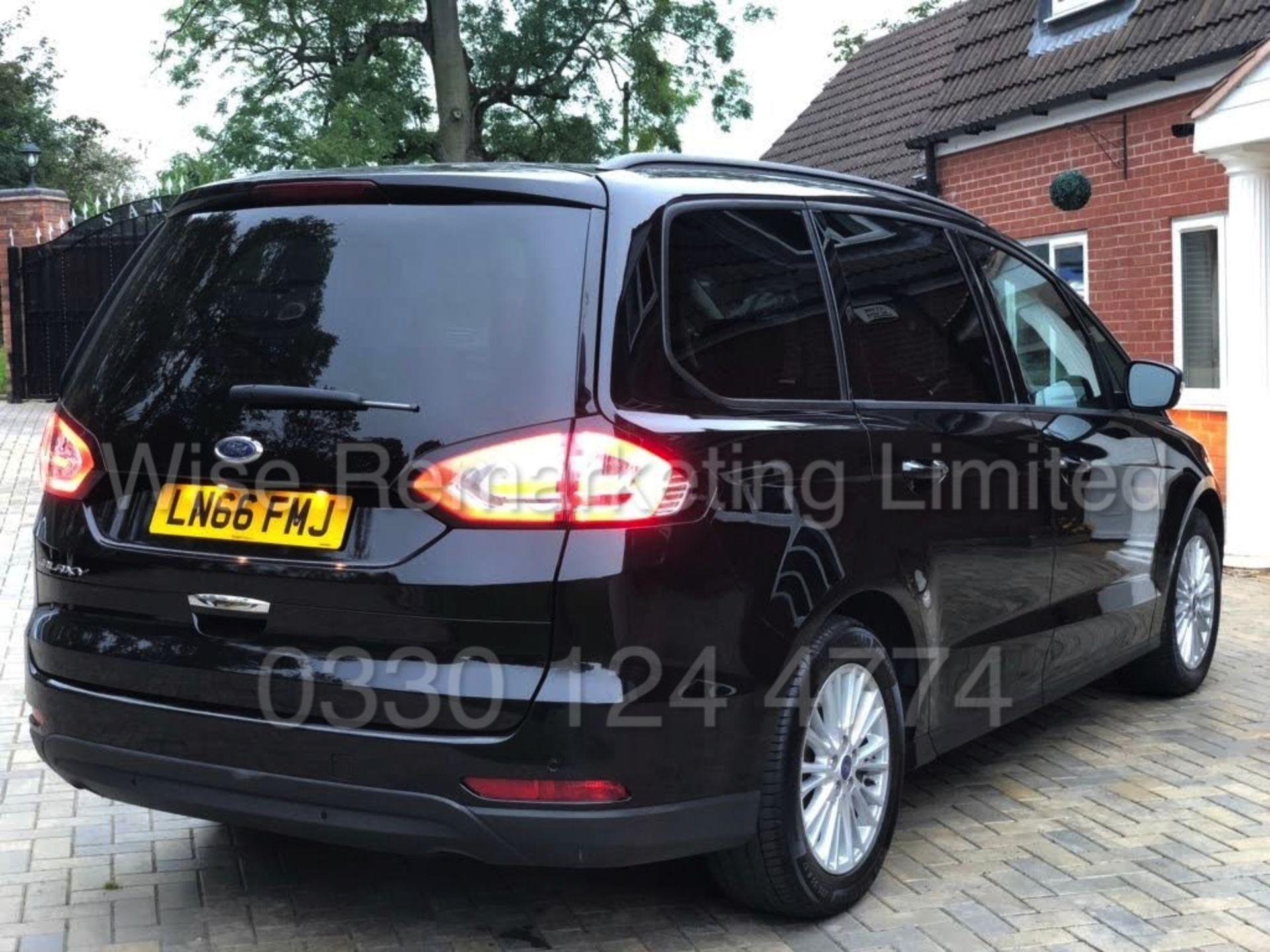 Ford Galaxy *Zetec Edition* 7 Seater MPV (2017-Euro 6 Model) 2.0 - Image 7 of 24