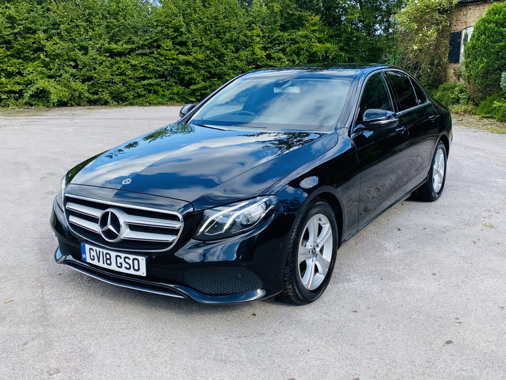 Mercedes E220d Special Equipment 9G Tronic - 2018 18 Reg Current Model - Sat Nav - Reversing Cam - Image 5 of 53