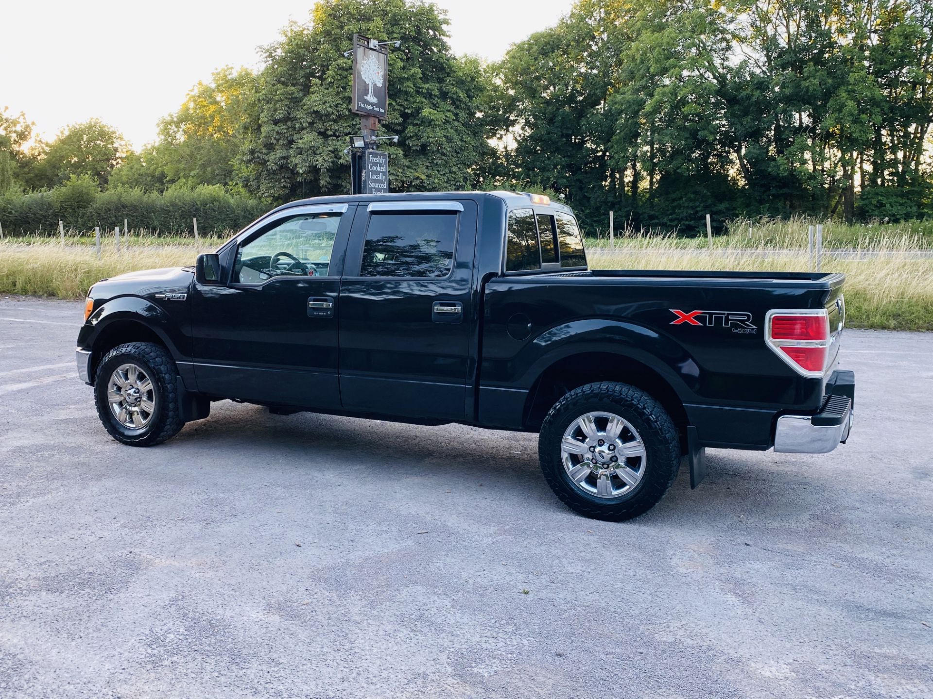 Ford F-150 5.0L V8 Super-Crew Cab XTR Model '2011 Year' 4x4 - In Metallic Black-Fresh Import - Image 17 of 63