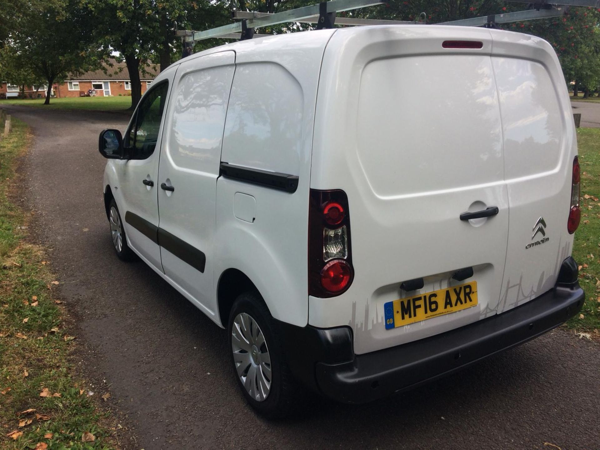 (RESERVE MET) Citroen Berlingo 850 1.6 HDI Enterprise - 2016 16 Reg - Air Con - 5/6 Seater Crew Van - Image 13 of 30