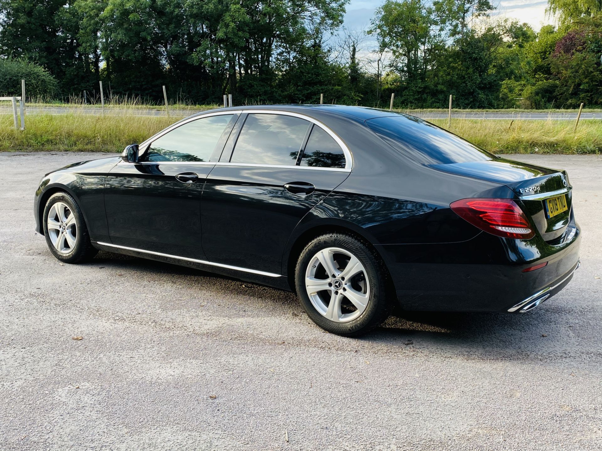 (RESERVE MET) Mercedes E220d Special Equipment 9G Tronic - 2018 18 Reg Current Model - Sat Nav - - Image 9 of 51