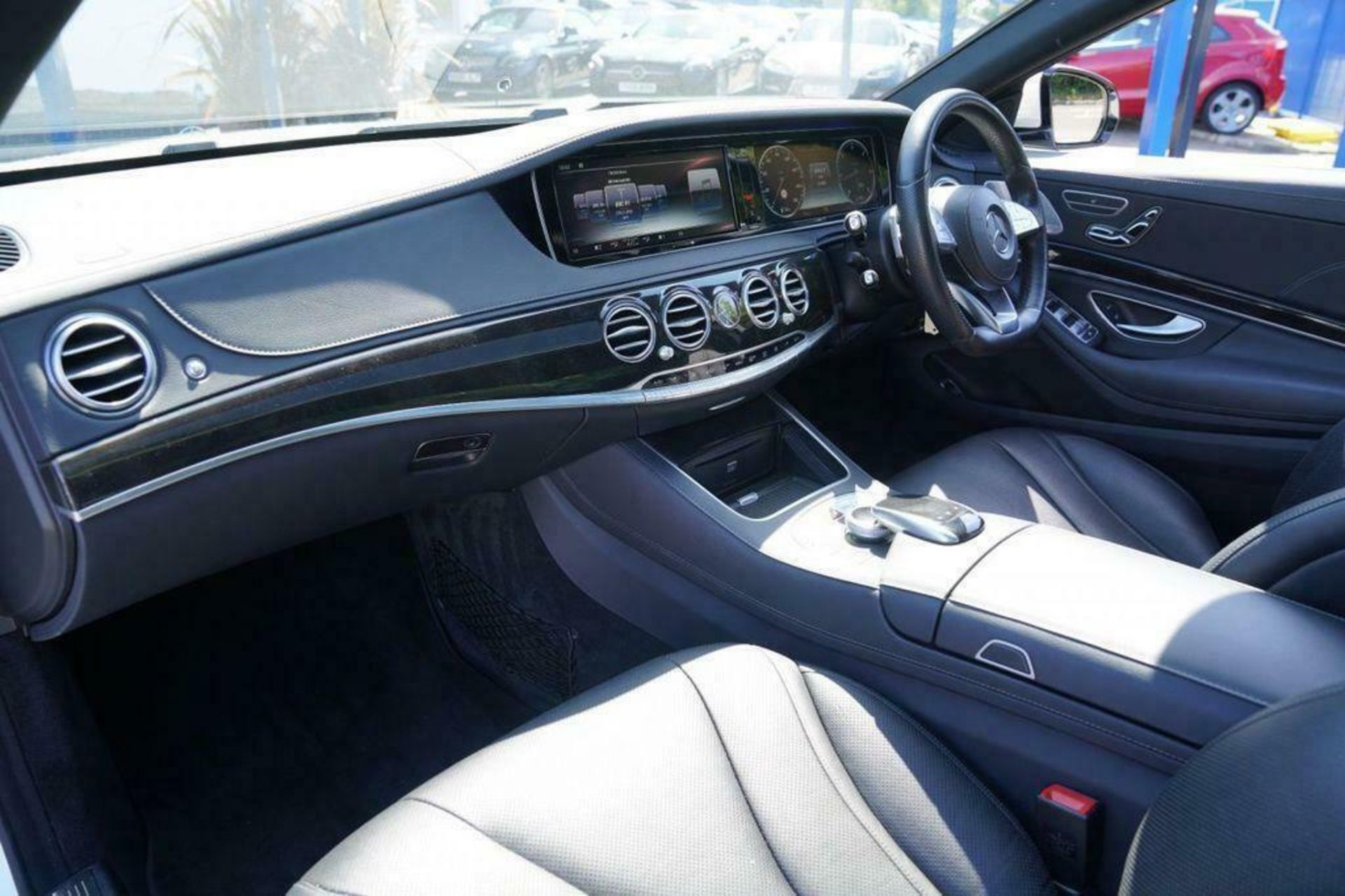 (RESERVE MET) Mercedes S350 3.0 CDI LWB Limo - Auto - 2014 Model - Full Leather - Fully Loaded - Image 4 of 4