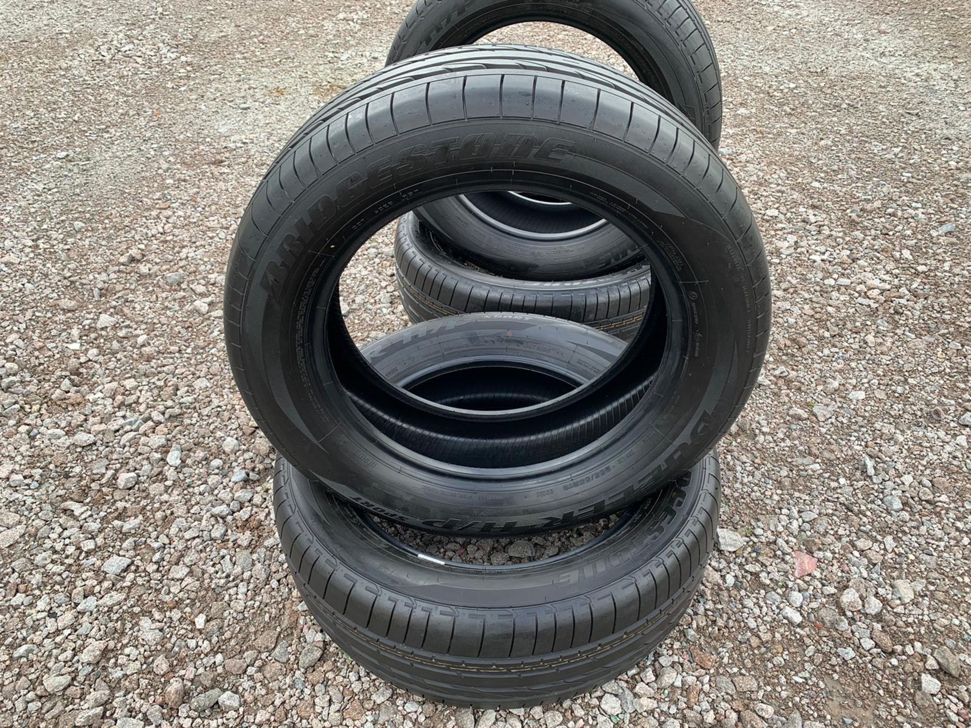 Bridgestone Dueler H/P Sport 255/55R19 111H 4x4 Tyres (X4 TYRES) - Fits Various Cars (BRAND NEW) - Image 3 of 8