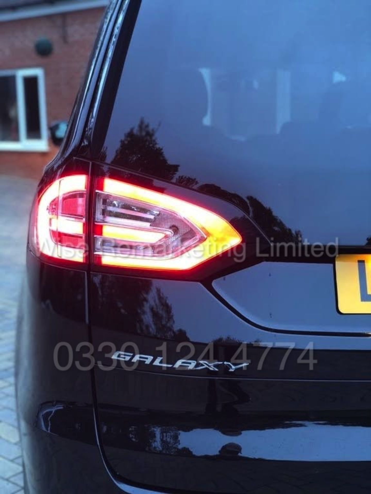 Ford Galaxy *Zetec Edition* 7 Seater MPV (2017-Euro 6 Model) 2.0 - Image 8 of 24