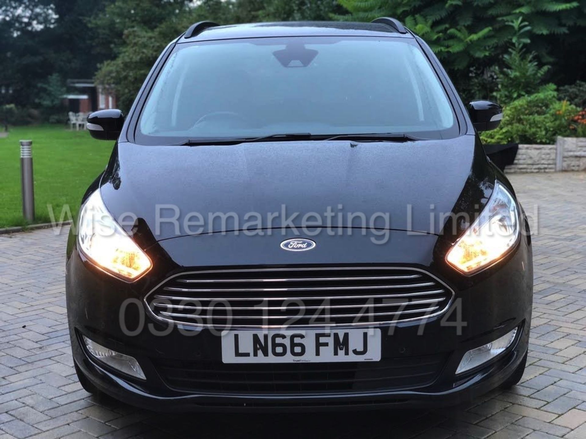 Ford Galaxy *Zetec Edition* 7 Seater MPV (2017-Euro 6 Model) 2.0 - Image 4 of 24