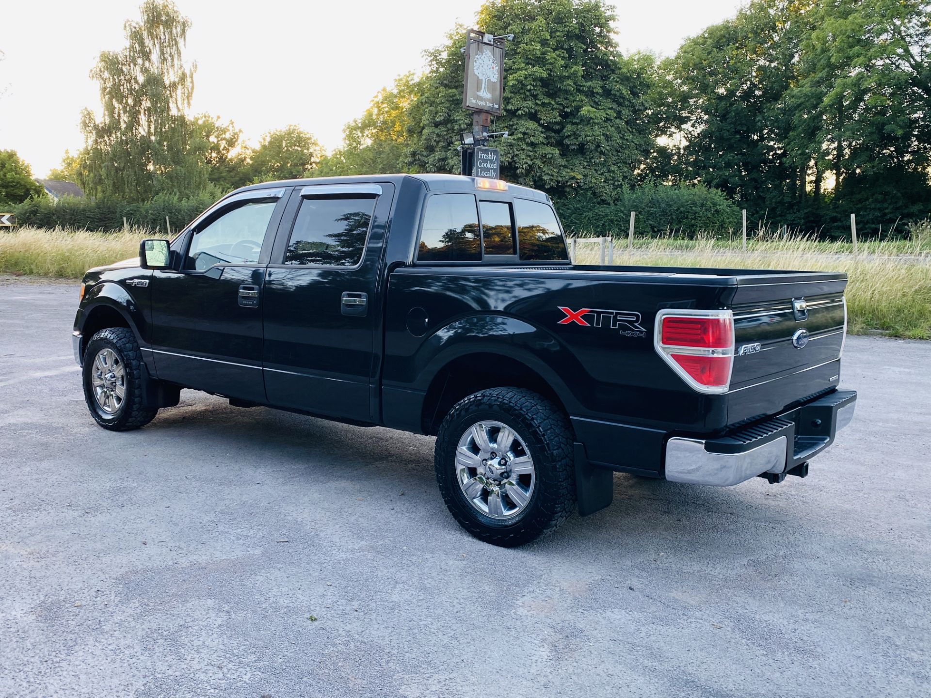 Ford F-150 5.0L V8 Super-Crew Cab XTR Model '2011 Year' 4x4 - In Metallic Black-Fresh Import - Image 16 of 63