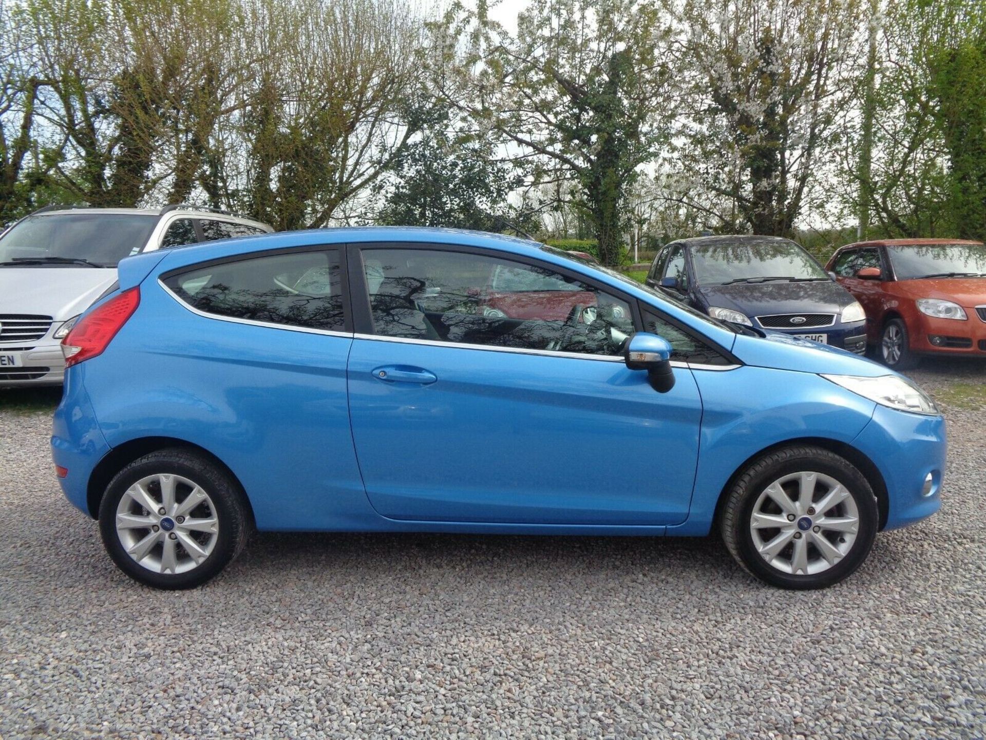 (RESERVE MET) FORD FIESTA EDGE 1.2 60 BHP 2011 (11) REG- 3 DOOR - HATCHBACK - ULEZ COMPLIENT - Image 4 of 7