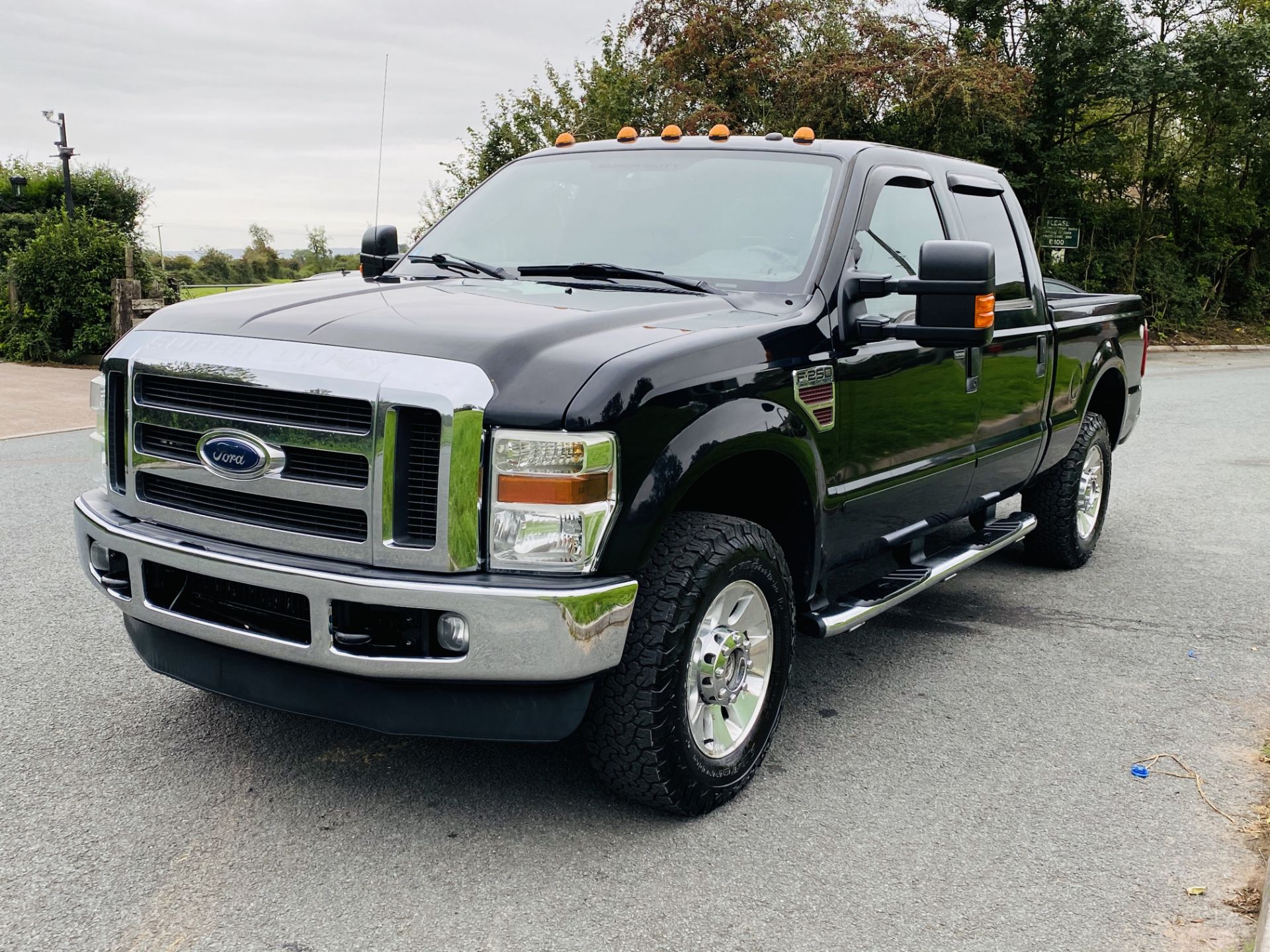 (RESERVE MET) FORD F-250 SUPER-DUTY LARIAT 6.4L V8 2009 YEAR **DIESEL** -4X4-SUPER-CREW - FULL SPEC - Image 5 of 54