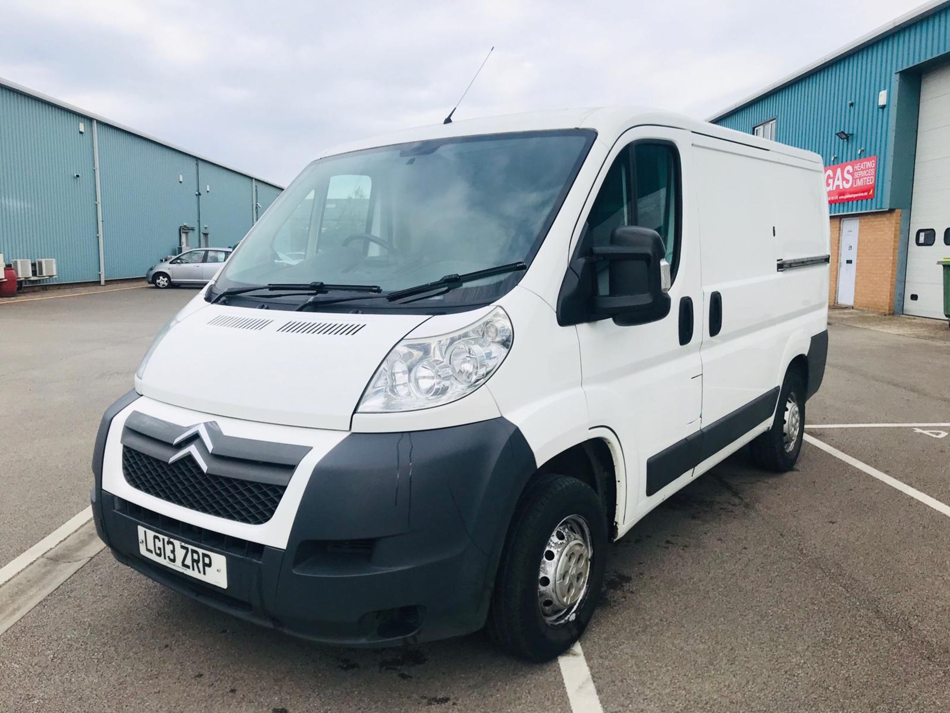 (RESERVE MET)Citroen Relay 33 2.2 HDI Panel Van - 2013 13 Reg - Sat Nav - 6 Speed - Ply Lined -