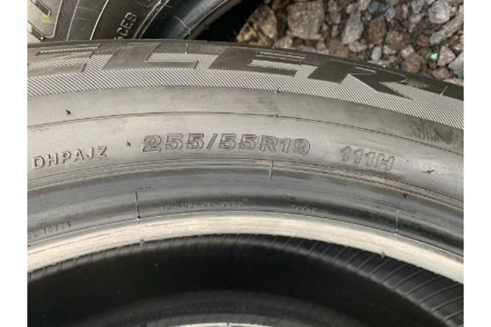 (RESERVE MET) Bridgestone Dueler H/P Sport 255/55R19 111H 4x4 Tyres (X4 TYRES) - (BRAND NEW) - Image 5 of 8