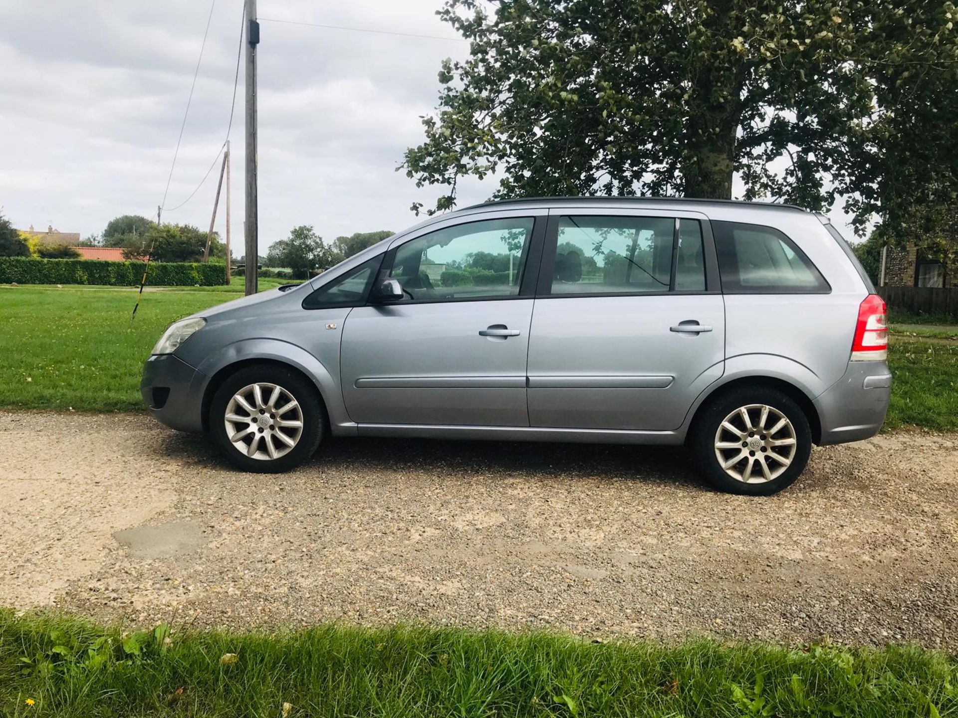 (RESERVE MET) Vauxhall Zafira Exclusive 1.6 MPV (7 Seats) 2008 08 Reg - Tow Pack - - Image 4 of 20