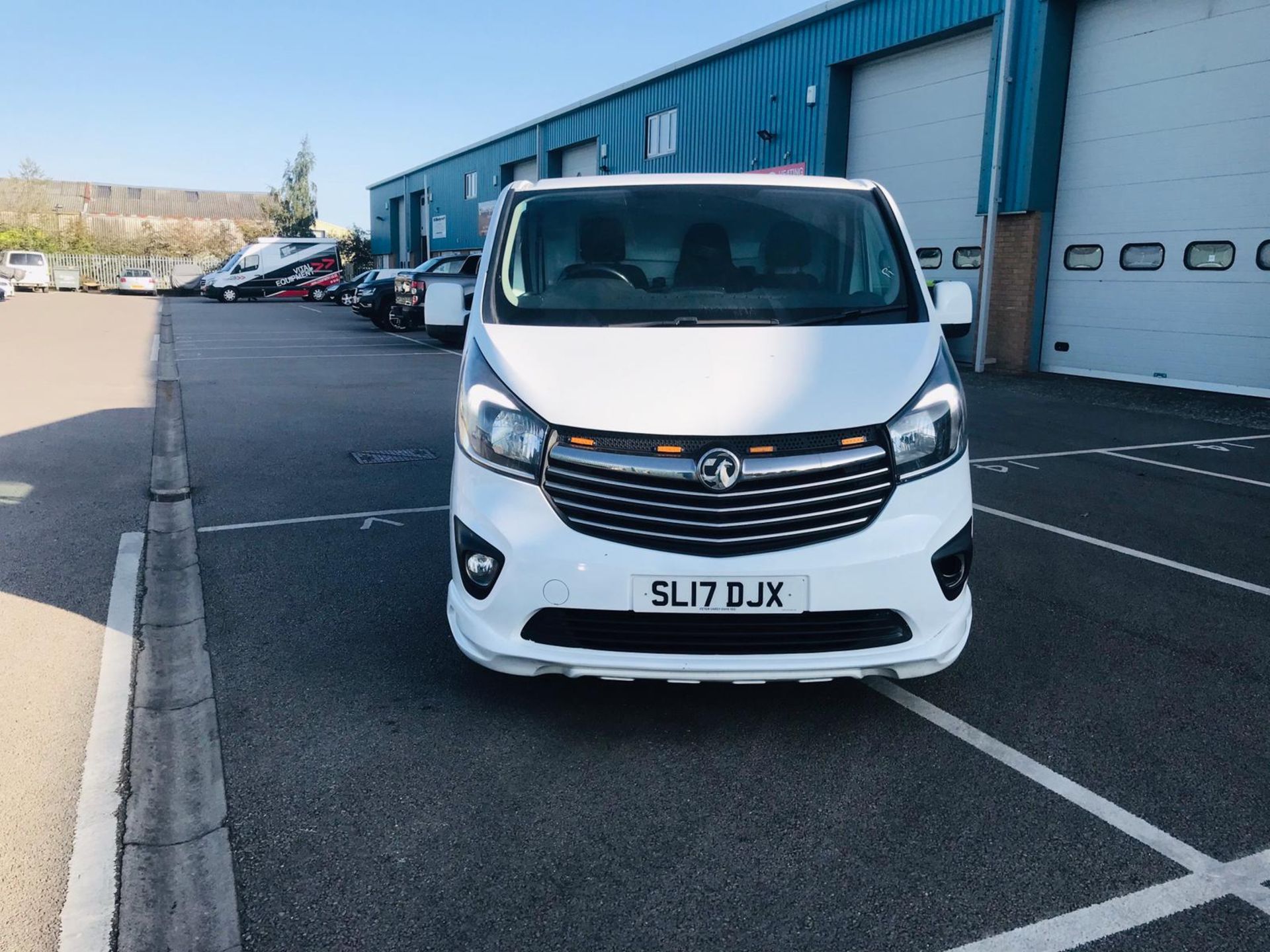 (RESERVE MET) Vauxhall Vivaro 2900 Sportive 1.6 CDTI - 2017 17 Reg - 1 Keeper From New - LWB - AC - Image 4 of 26