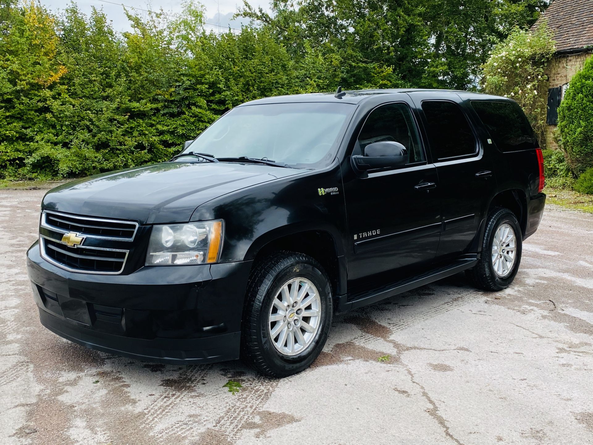 (RESERVE MET) CHEVROLET TAHOE LT 6.0L V8 HYBRID - 2008 YEAR - SAT NAV - FULL SPEC - 4X4 - 7 SEATS - Bild 4 aus 60