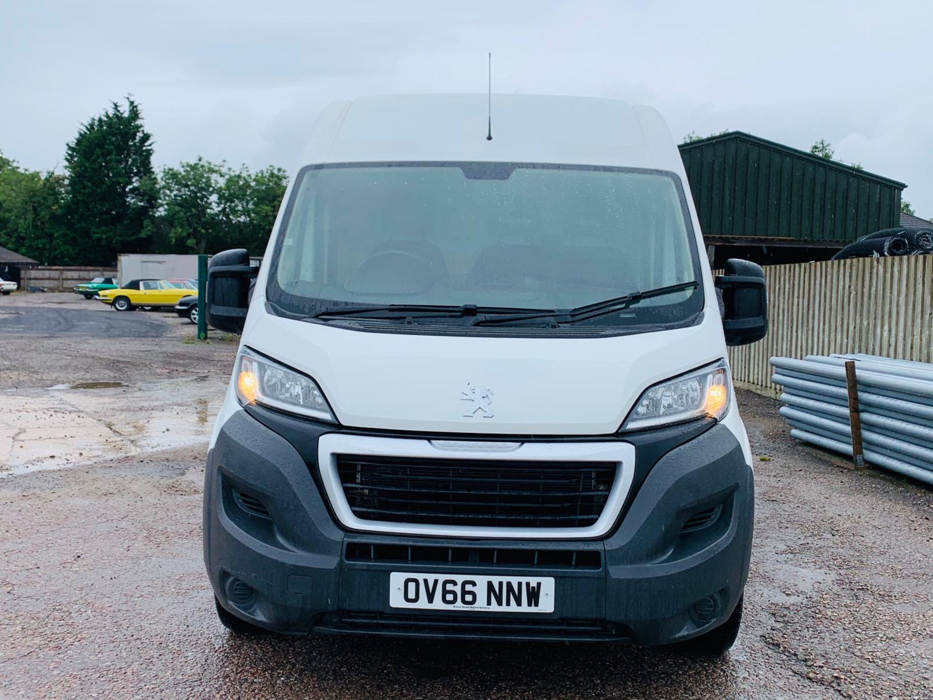 (RESERVE MET) Peugeot Boxer 335 2.0 HDI Professional LWB - 2017 Reg - Sat Nav - Air Con - Euro 6 - Image 10 of 30