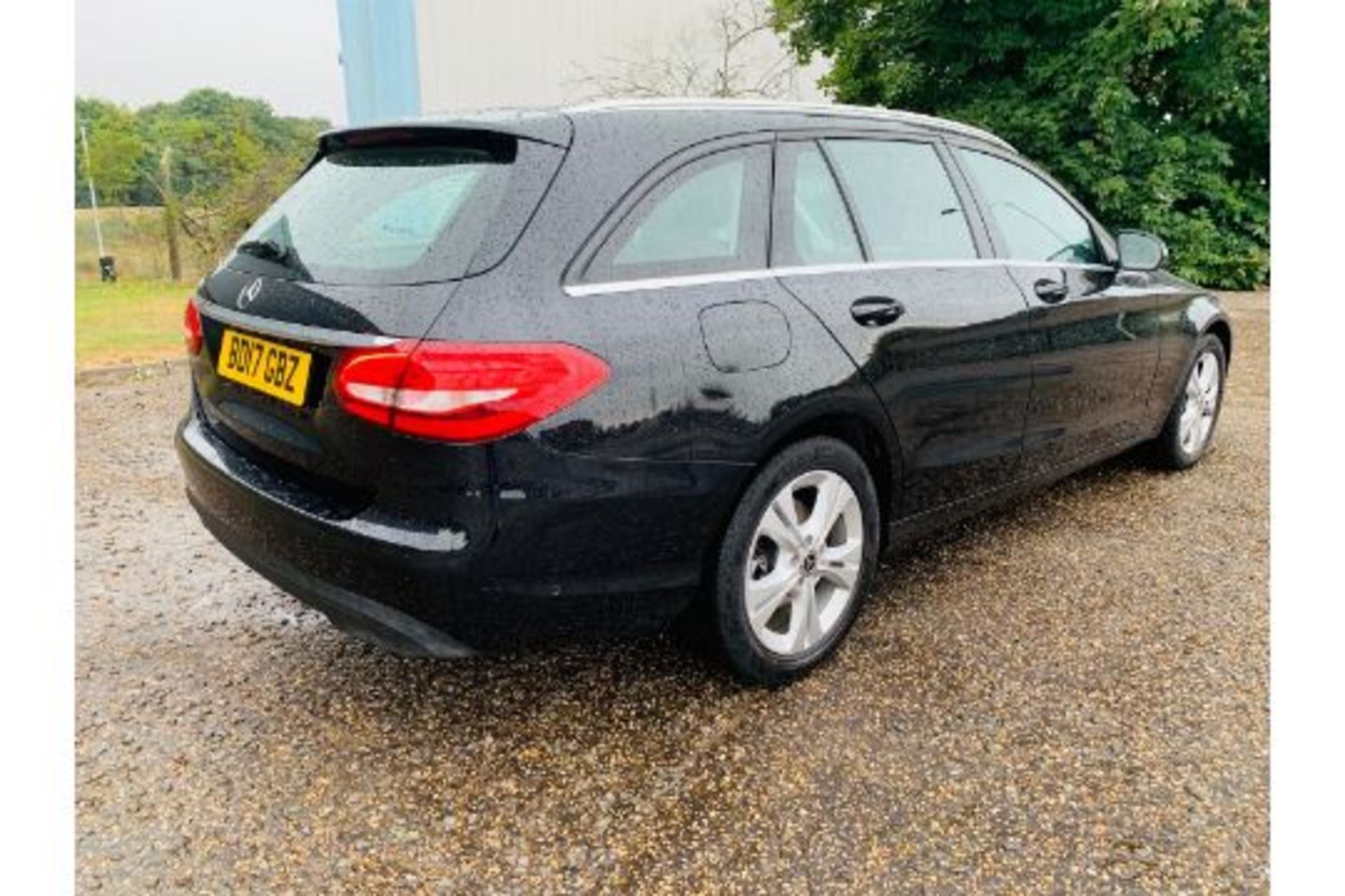 (RESERVE MET) Mercedes C220d SE Executive Edition Estate 9G Tronic Auto - 2017 17 Reg - 1 Keeper - Image 8 of 27