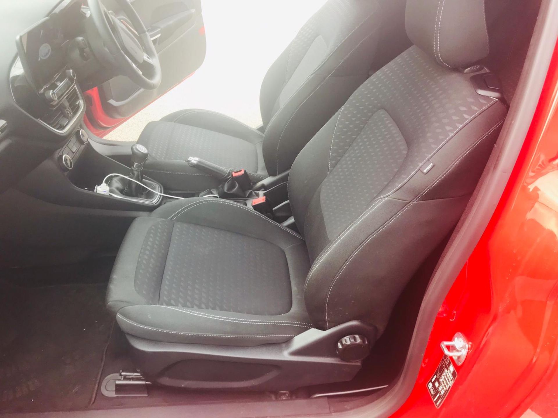 (RESERVE MET) Ford Fiesta 1.0 Zetec 3dr Hatchback - 2019 19 Reg - 1 Owner From New - ONLY 14K MILES - Image 10 of 30