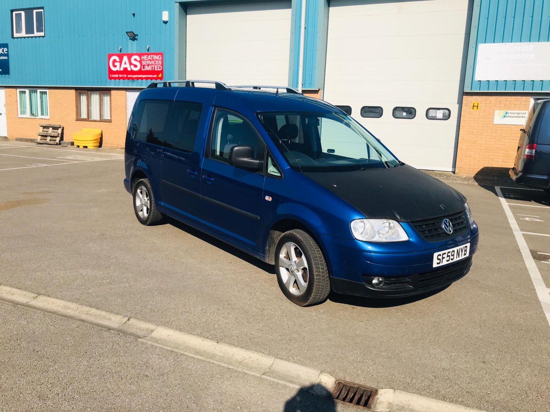 Volkswagen VW Caddy Maxi Life 1.9 TDI MPV 5 Seats - 2010 Reg - Wheelchair Access - SAVE 20% NO VAT - Image 5 of 30