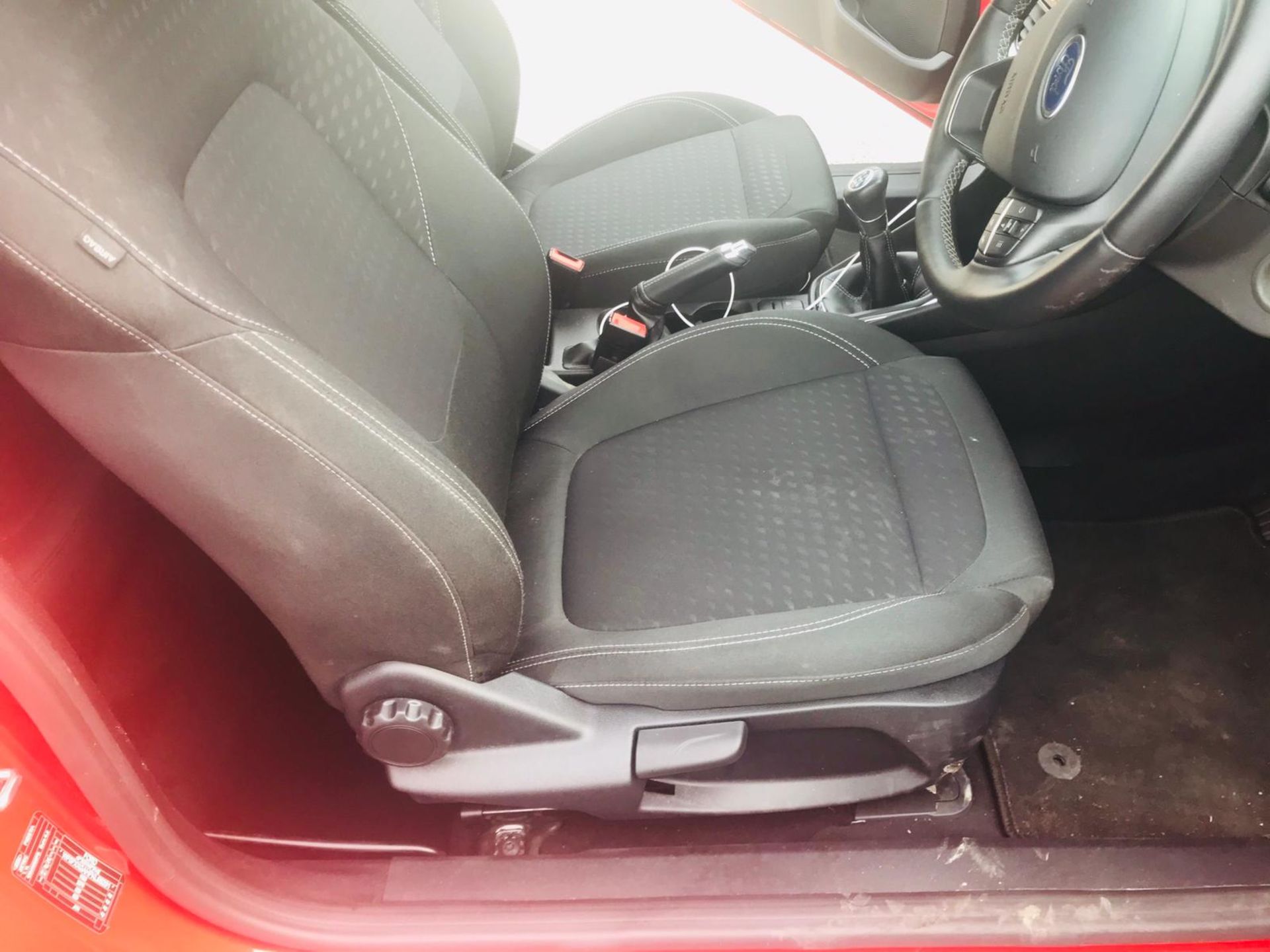 (RESERVE MET) Ford Fiesta 1.0 Zetec 3dr Hatchback - 2019 19 Reg - 1 Owner From New - ONLY 14K MILES - Image 13 of 30