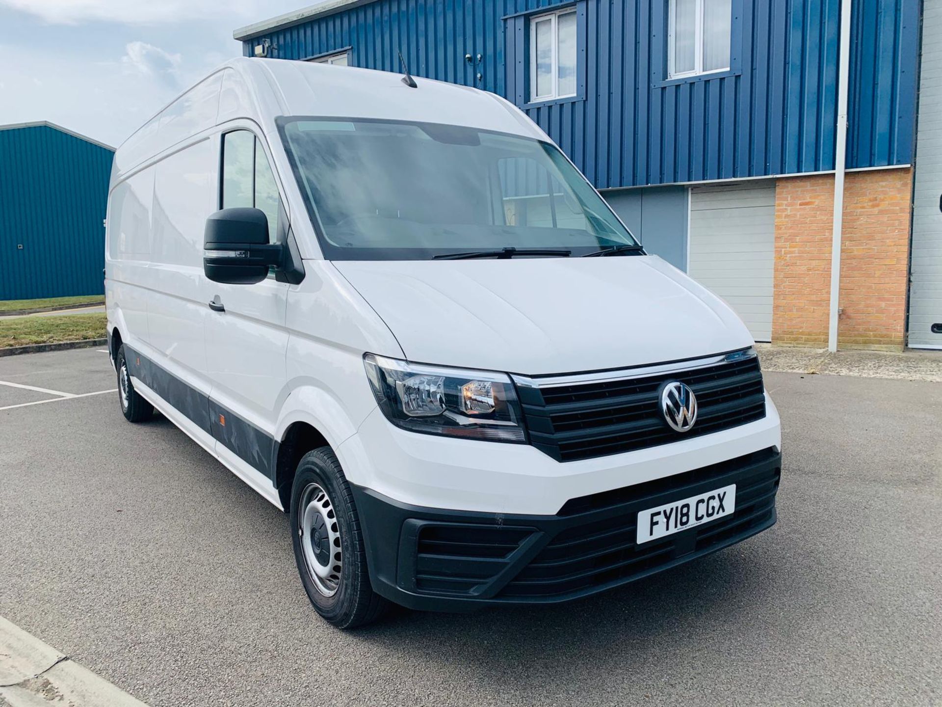 (RESERVE MET) Volkswagen Crafter CR35 Trendline 2.0 TDI LWB - 2018 18 Reg - FSH - 1 Owner - Euro6 - Image 2 of 29