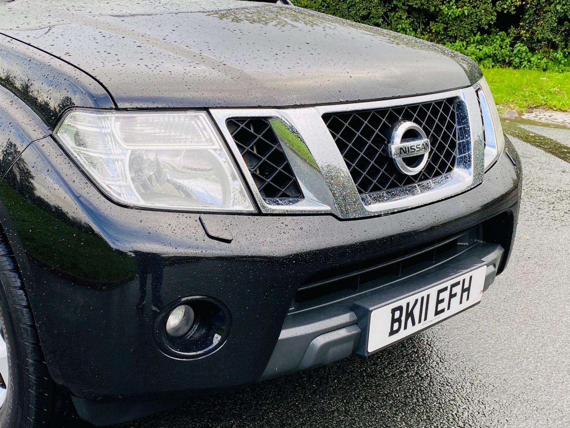 (RESERVE MET) Nissan Navara Tekna 2.5 Dci 190 Auto bhp 4x4 11 Reg- Sat Nav Climate control- No Vat - Image 3 of 46