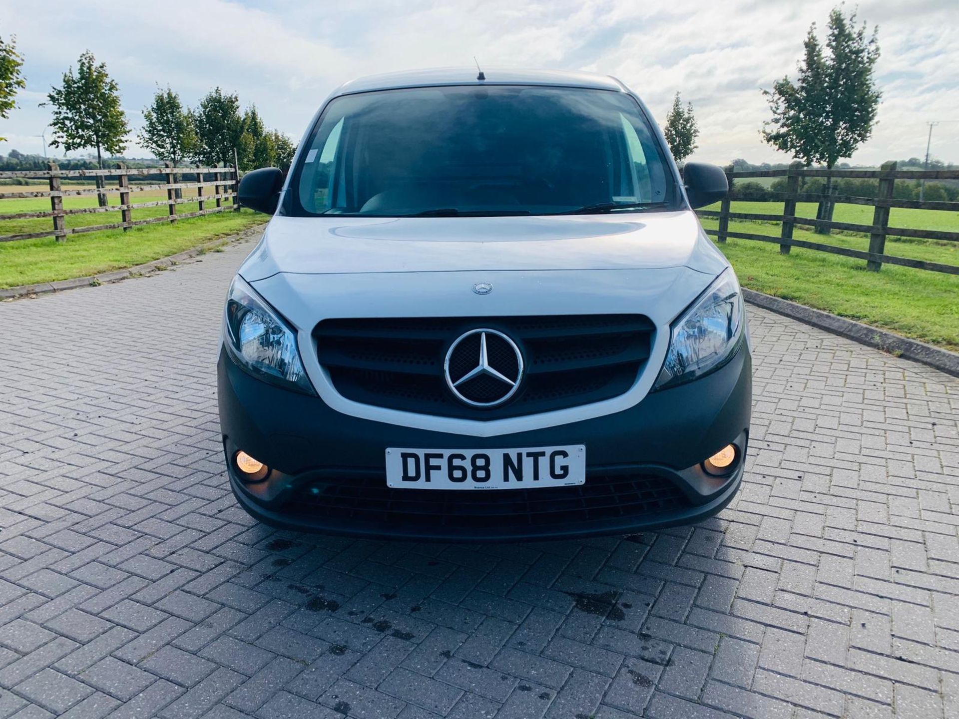 (RESERVE MET) Mercedes Citan 1.5 109 CDI LWB - 2019 Model - 1 Owner From New - ONLY 1K MILES WOW - - Image 10 of 26