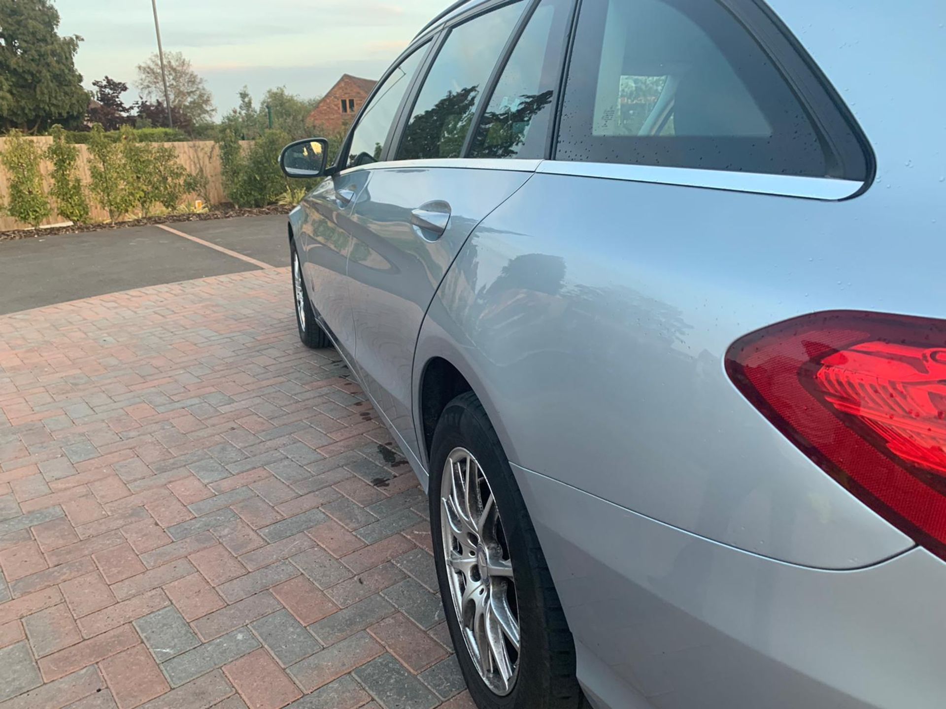 (RESERVE MET) Mercedes C200d Special Equipment Estate Auto - 2017 Model - Sat Nav - Leather - Image 10 of 20