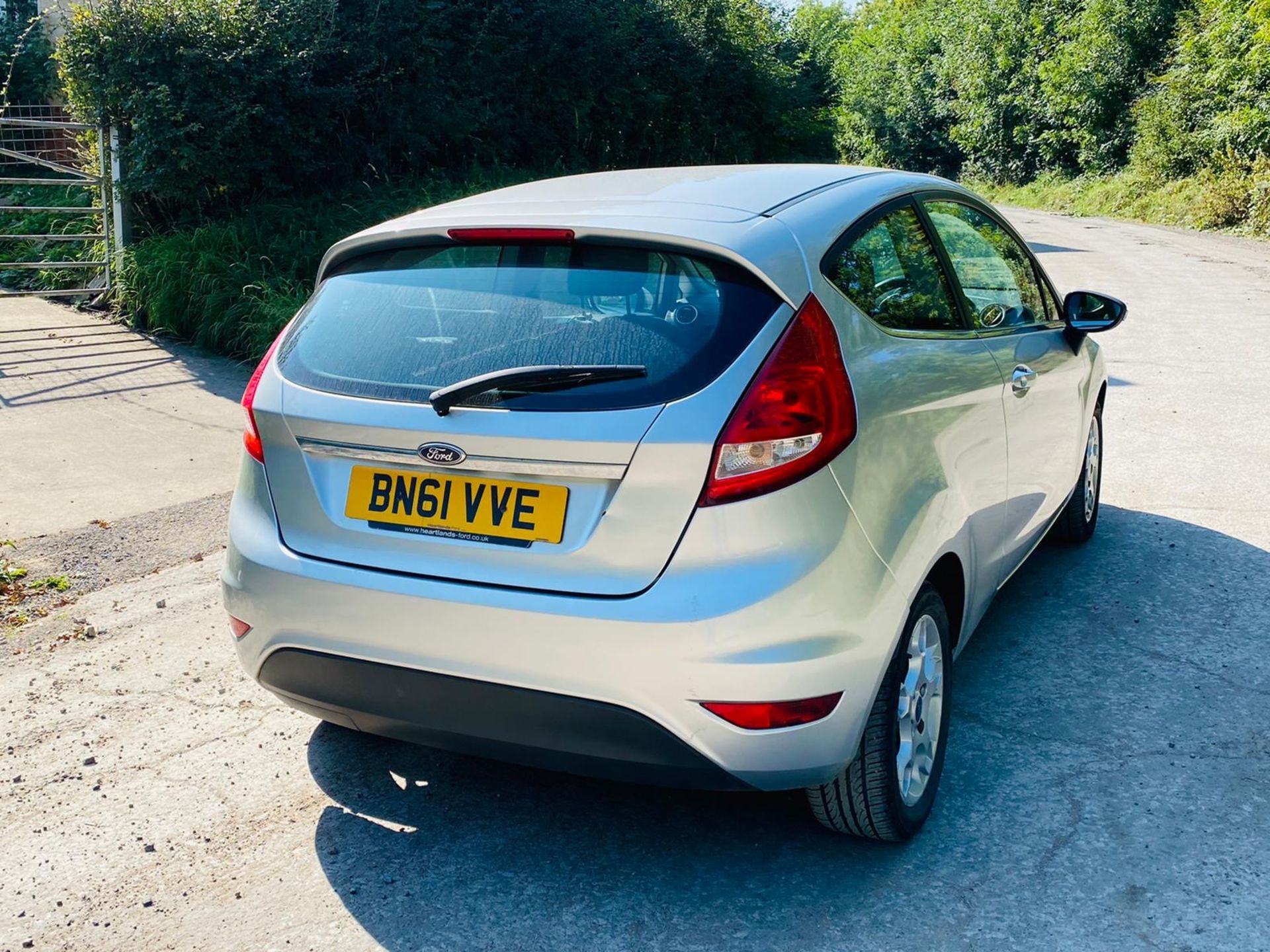 (RESERVE MET) Ford Fiesta 1.2 Zetec 80Bhp 2011 (61) Reg - Air Con - Metallic Silver - ULEZ Compliant - Image 10 of 28