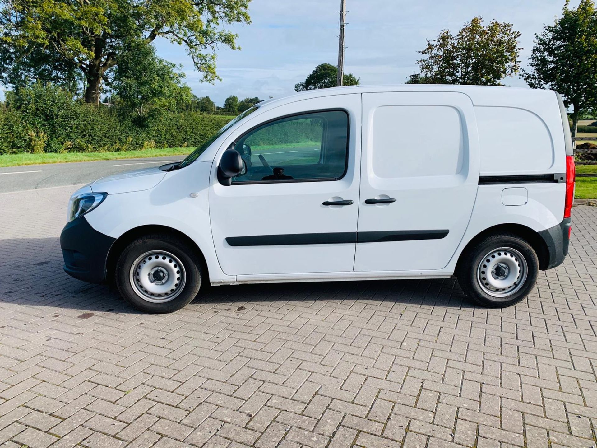 (RESERVE MET) Mercedes Citan 1.5 109 CDI LWB - 2019 Model - 1 Owner From New - ONLY 1K MILES WOW - - Image 7 of 26