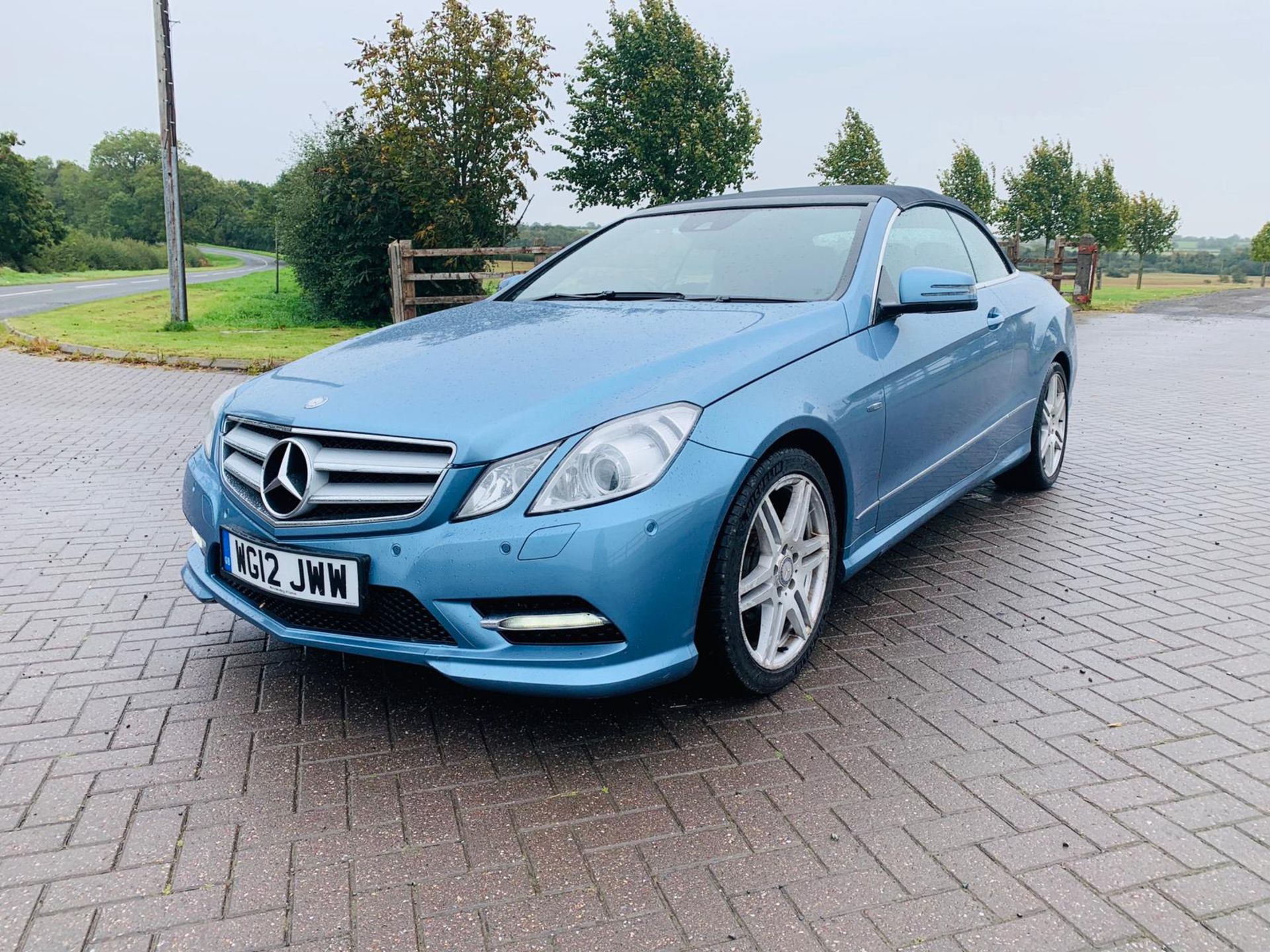 (RESERVE MET) Mercedes E220 Sport 2.1 CDI Convertible - 2012 12 Reg - Black Leather - Heated Seats - Image 2 of 17