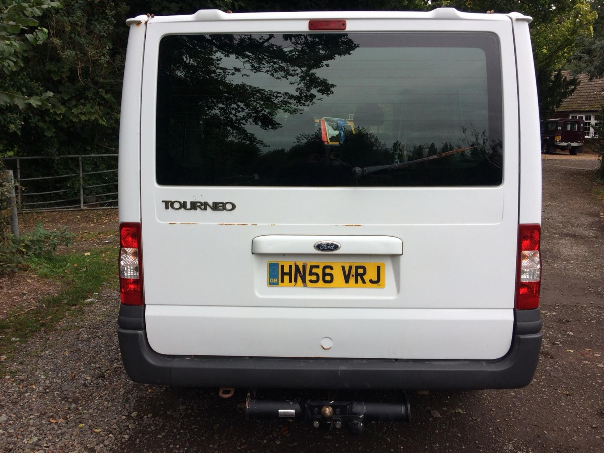 (RESERVE MET) Ford Transit 130 2.2 TDCI FWD (130 BHP) 2007 Model - Tow Bar - Image 4 of 33