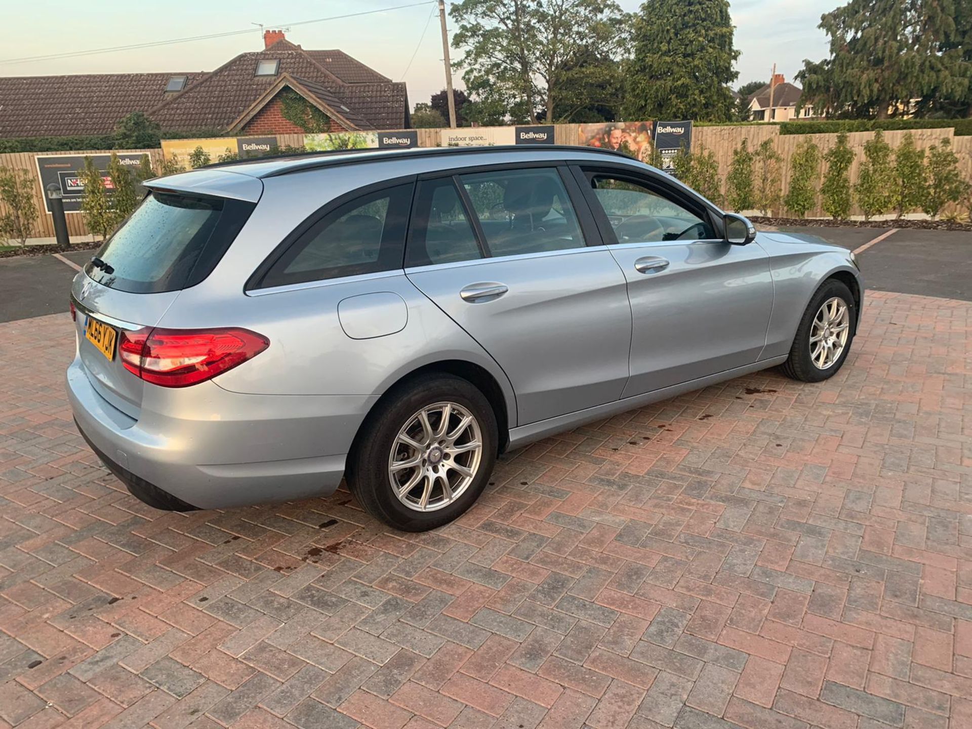 (RESERVE MET) Mercedes C200d Special Equipment Estate Auto - 2017 Model - Sat Nav - Leather - Image 2 of 20