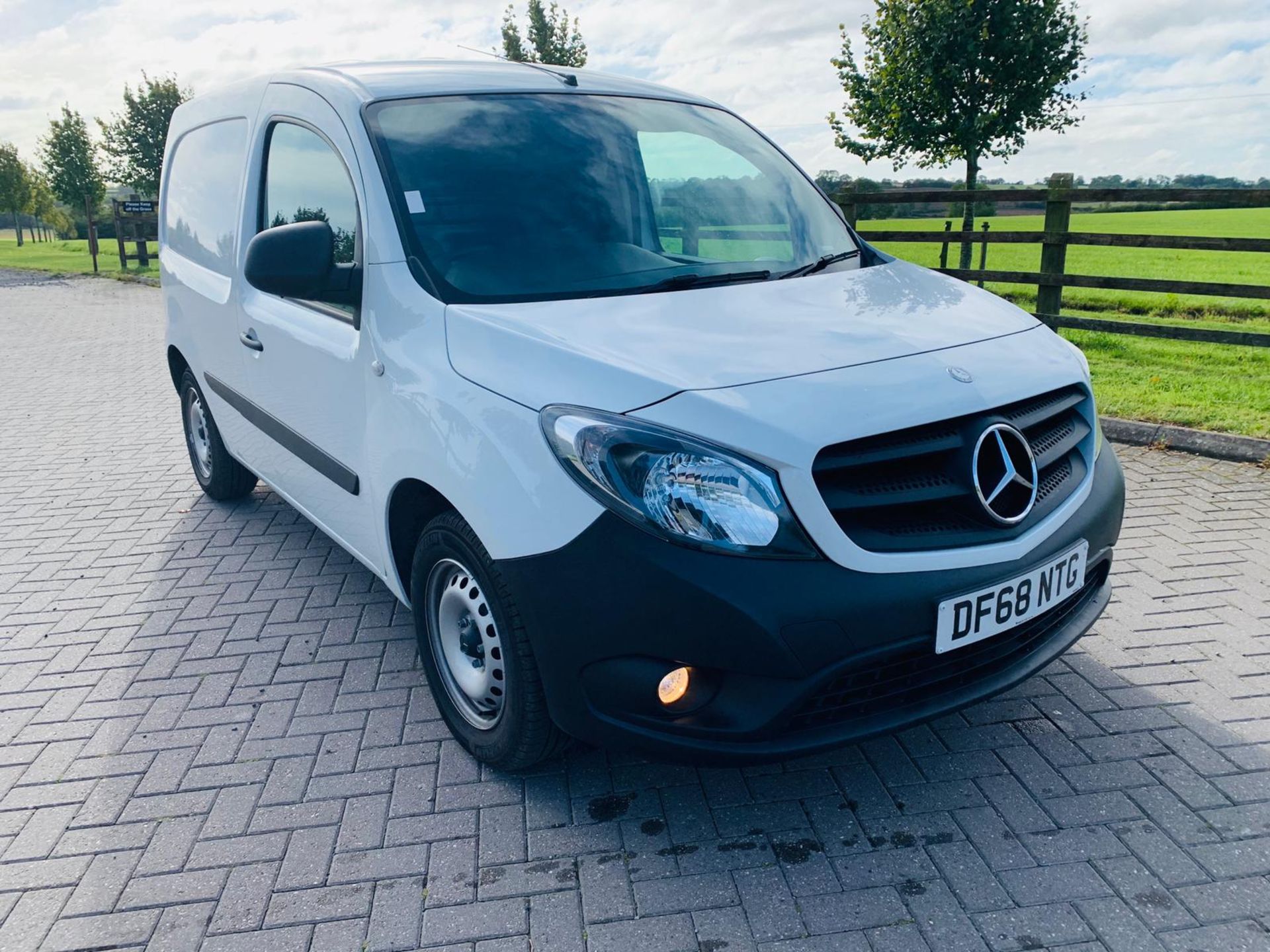 (RESERVE MET) Mercedes Citan 1.5 109 CDI LWB - 2019 Model - 1 Owner From New - ONLY 1K MILES WOW - - Image 3 of 26