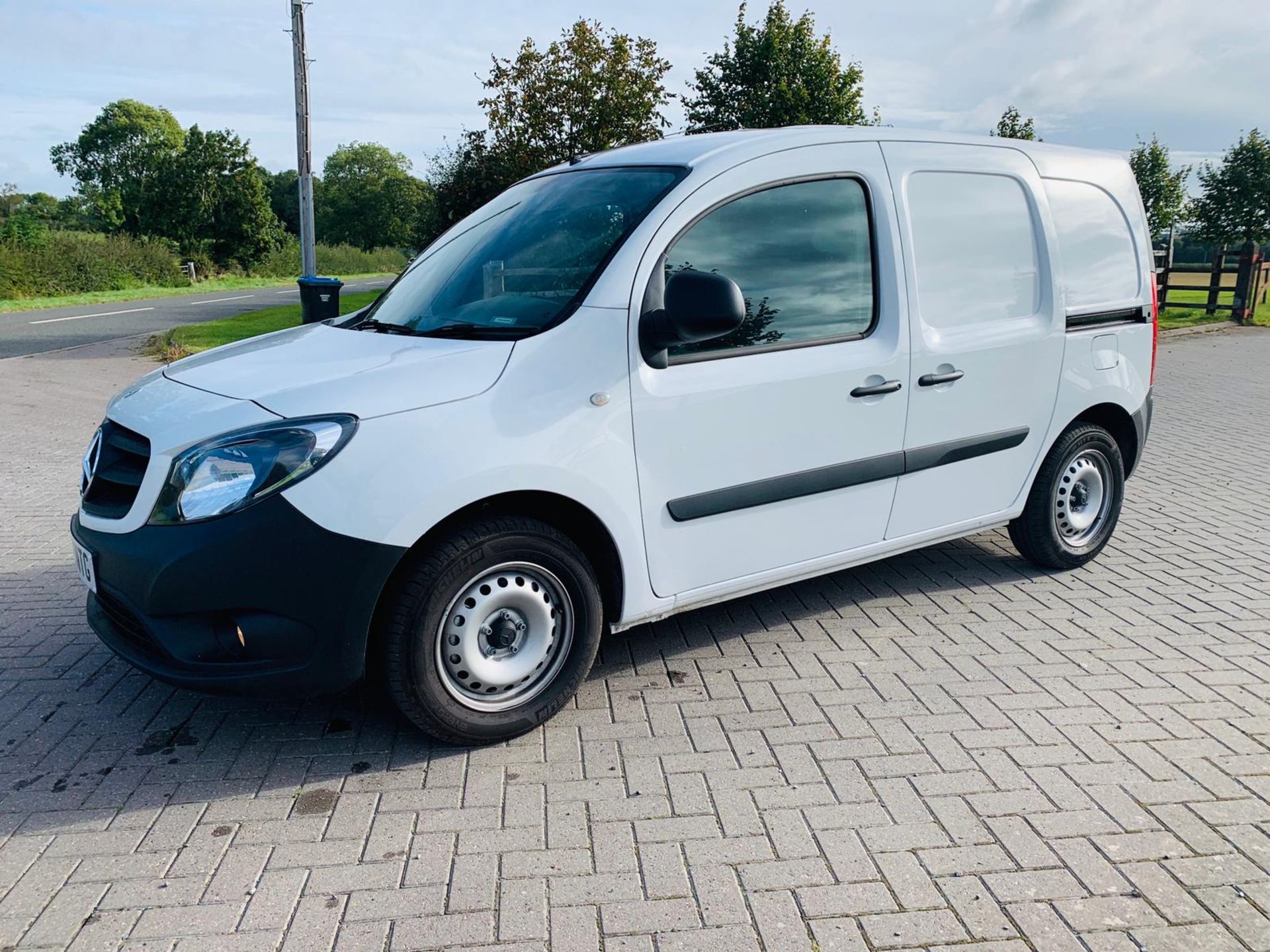 (RESERVE MET) Mercedes Citan 1.5 109 CDI LWB - 2019 Model - 1 Owner From New - ONLY 1K MILES WOW - - Image 8 of 26