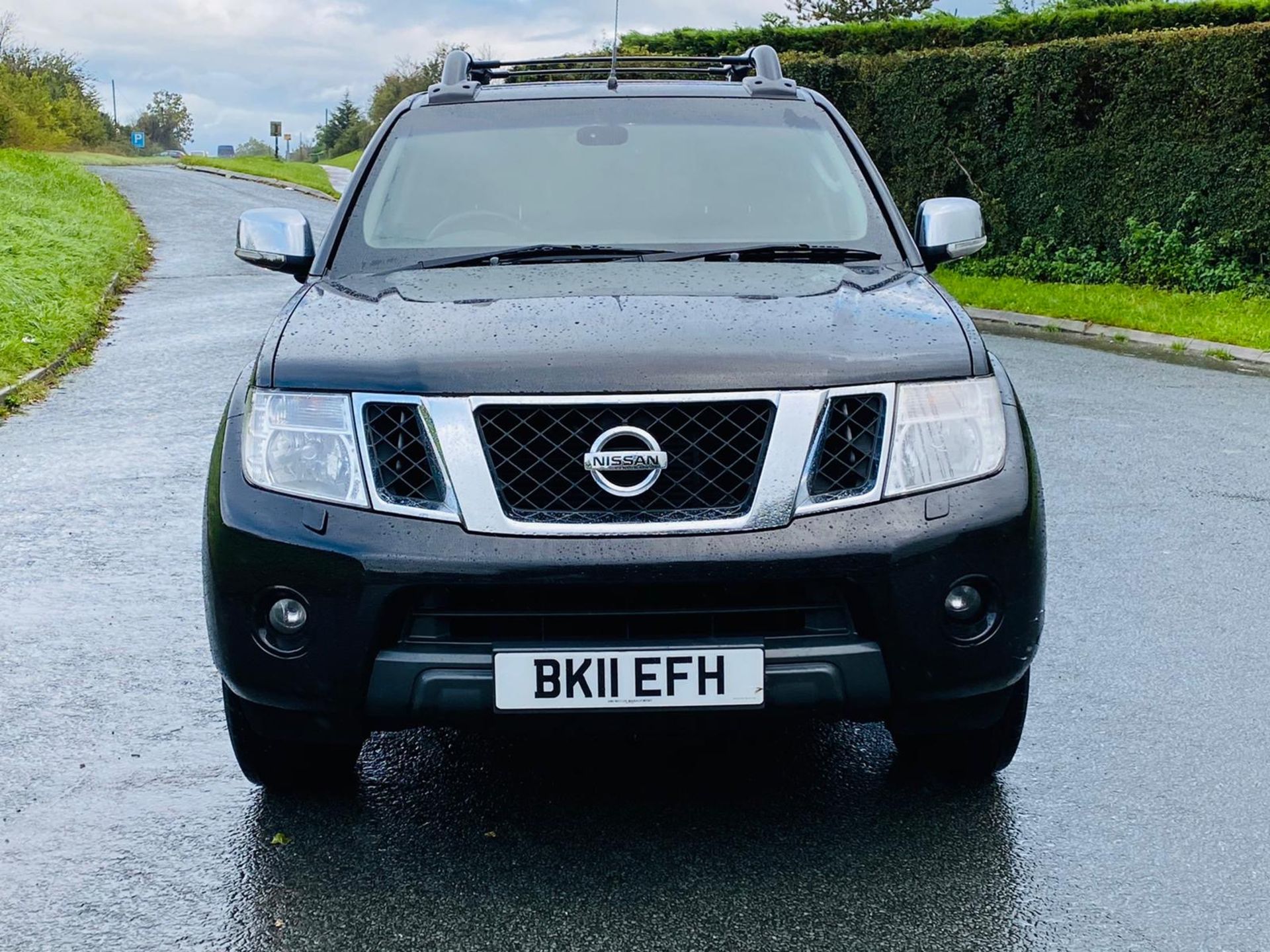 (RESERVE MET) Nissan Navara Tekna 2.5 Dci 190 Auto bhp 4x4 11 Reg- Sat Nav Climate control- No Vat - Image 4 of 46