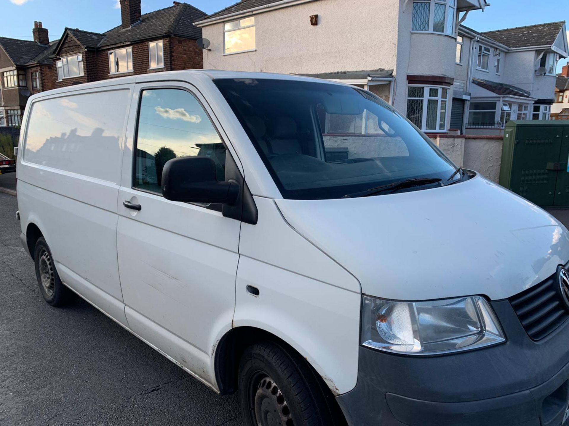 (RESERVE MET) Volkswagen Transporter T28 1.9 TDI Panel Van - 2005 Model - Image 3 of 10