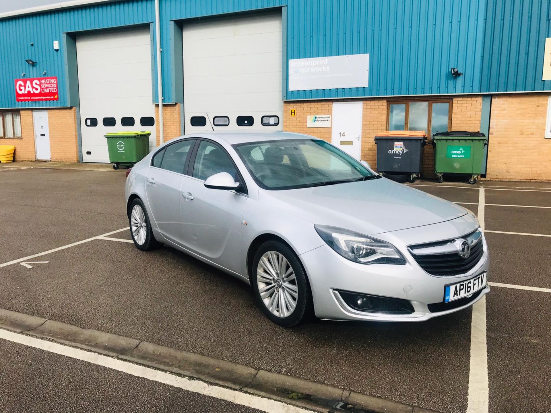 Vauxhall Insignia 1.6 CDTI Design EcoFlex - 2016 16 Reg - 1 Keeper From New - SH - Image 2 of 45