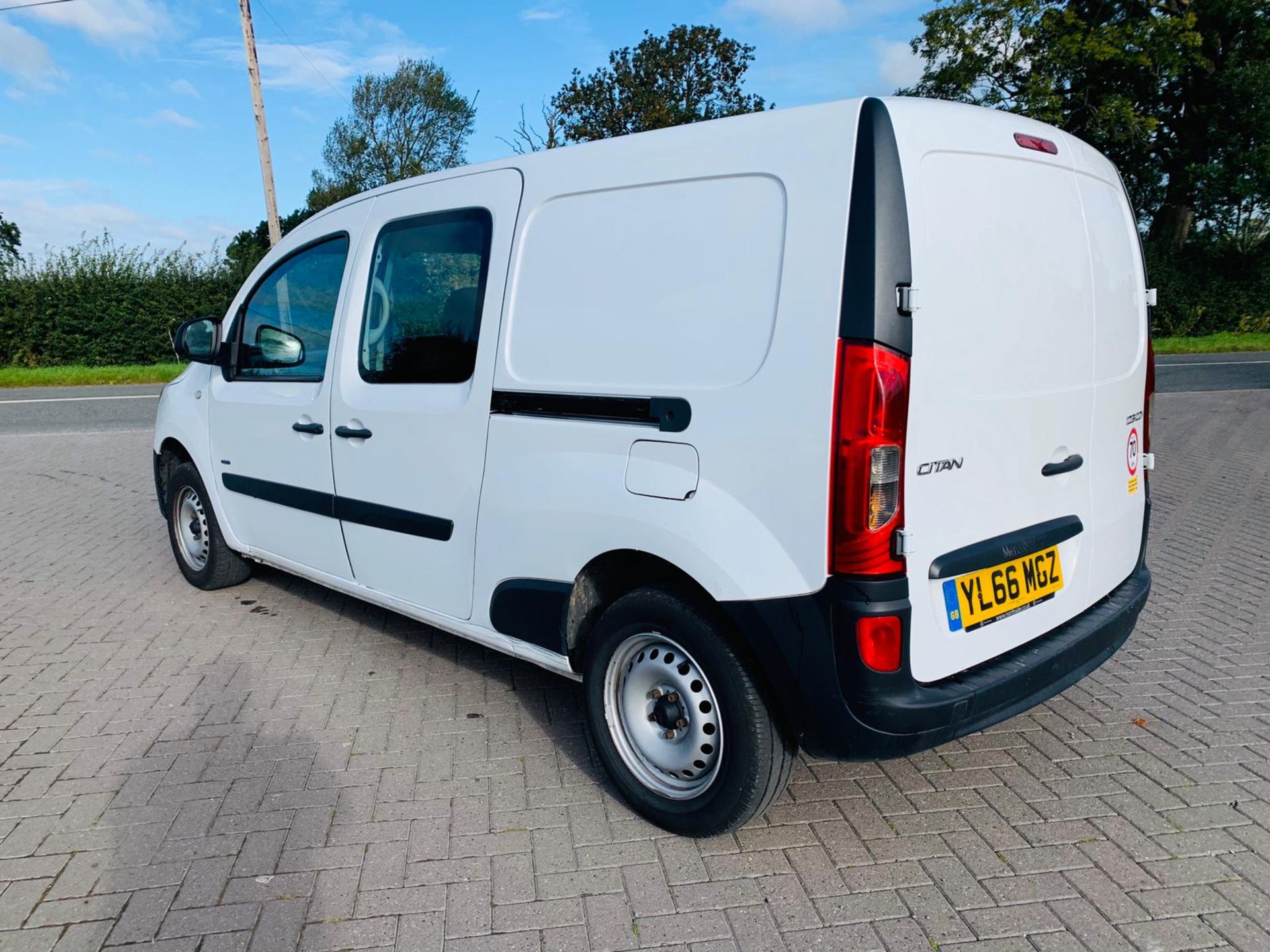 Mercedes Citan 1.5 109 CDI Dualiner Crew Van (5 Seats) - 2017 Reg - XLWB - Image 6 of 25