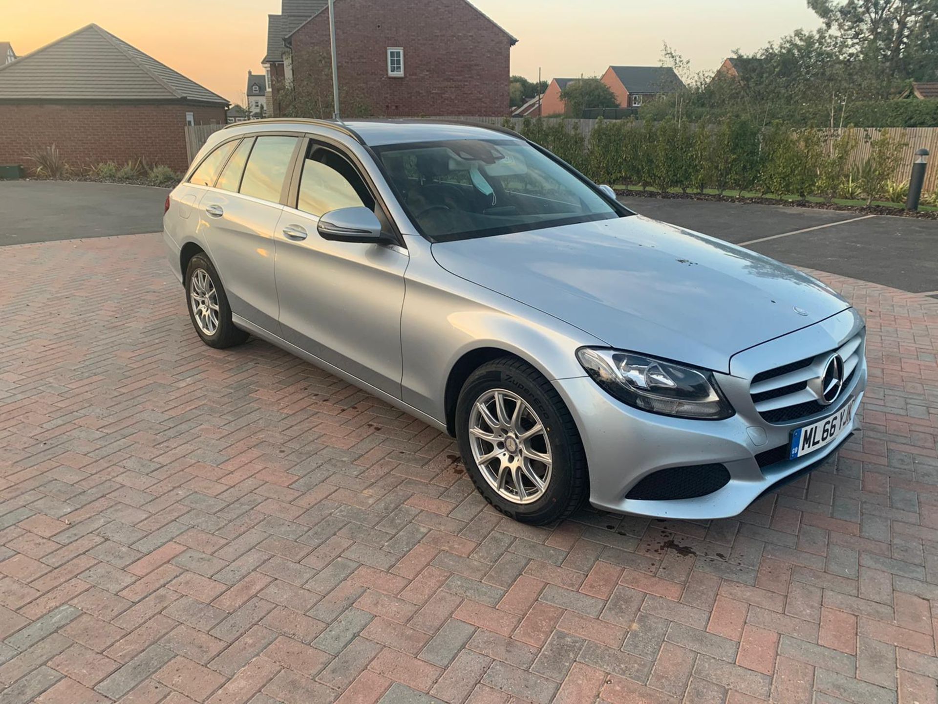 (RESERVE MET) Mercedes C200d Special Equipment Estate Auto - 2017 Model - Sat Nav - Leather