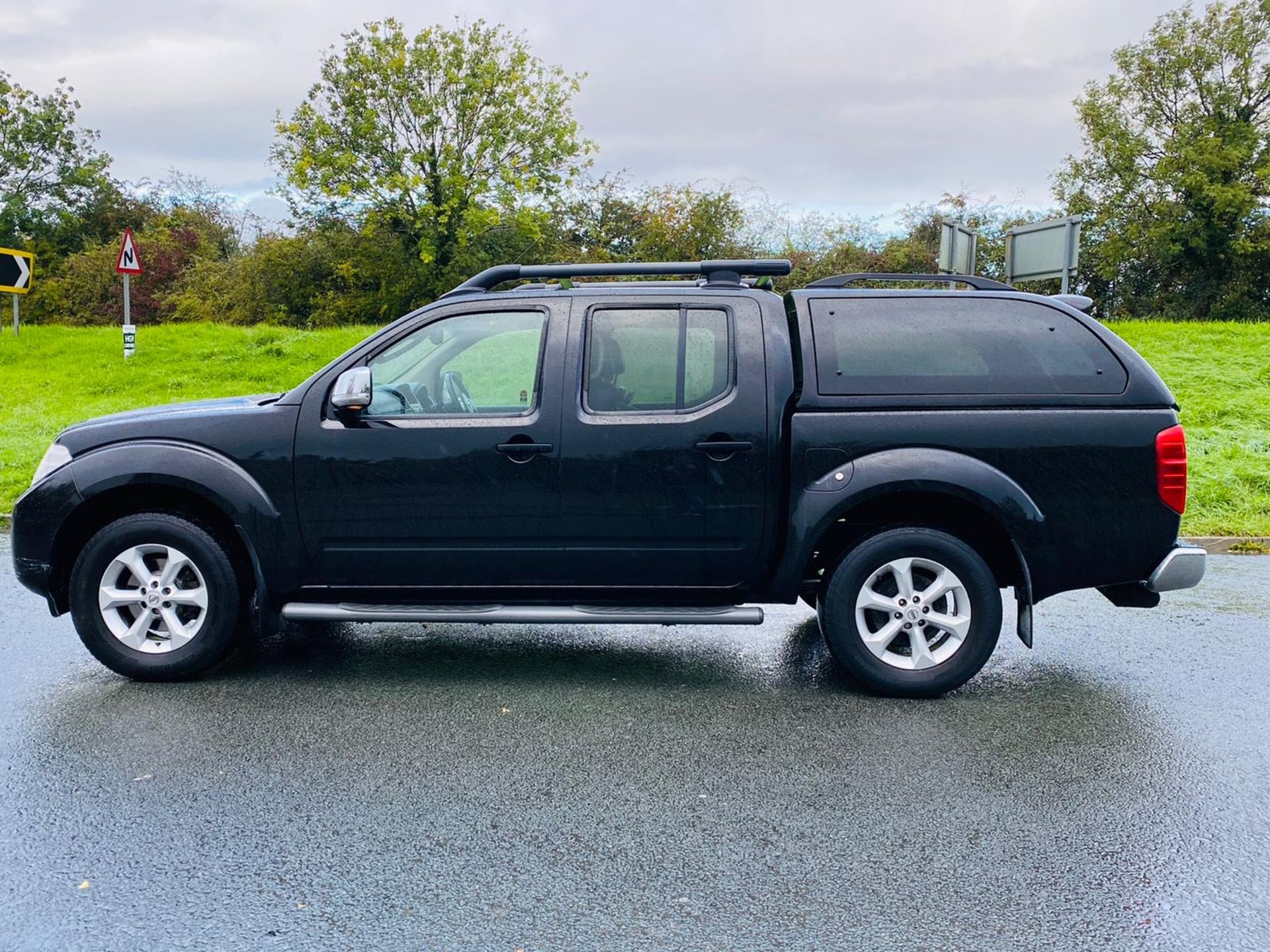 (RESERVE MET) Nissan Navara Tekna 2.5 Dci 190 Auto bhp 4x4 11 Reg- Sat Nav Climate control- No Vat - Image 6 of 46