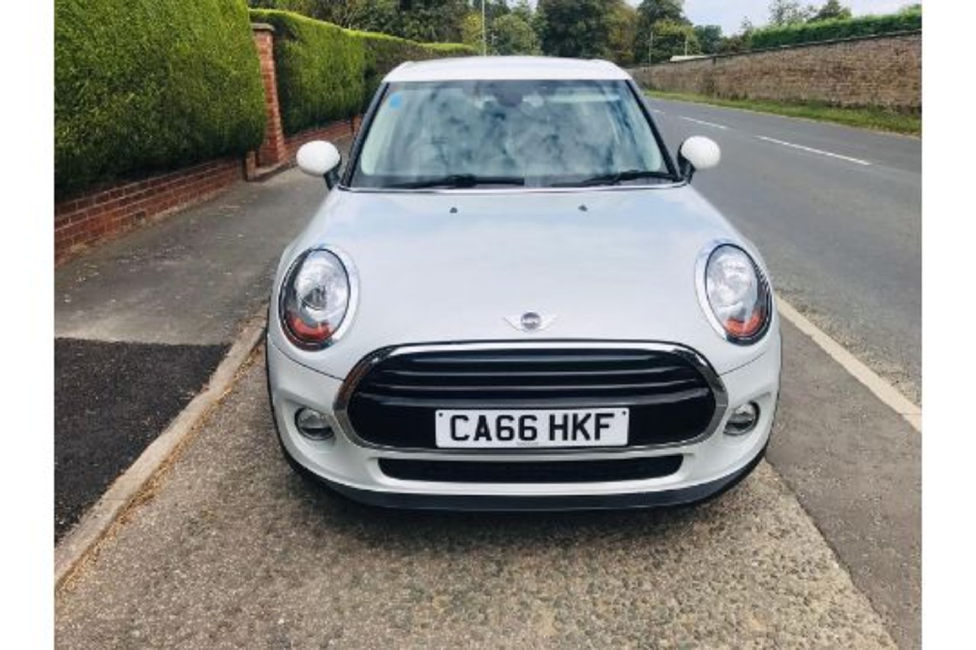 (RESERVE MET) Mini Cooper 1.5 D 5dr - 2017 Reg - 1 Owner from new - Start/Stop - - Image 2 of 28