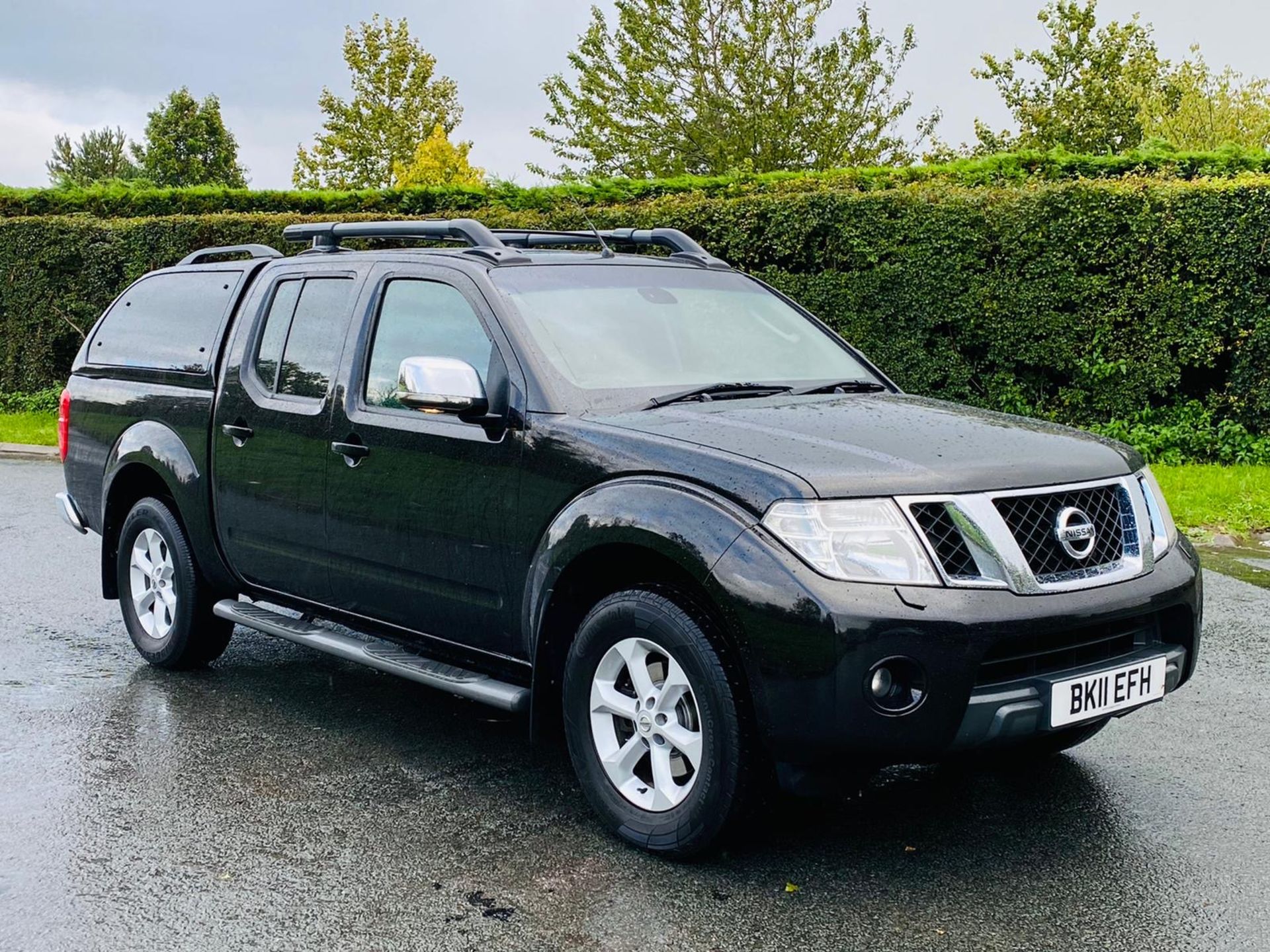 (RESERVE MET) Nissan Navara Tekna 2.5 Dci 190 Auto bhp 4x4 11 Reg- Sat Nav Climate control- No Vat