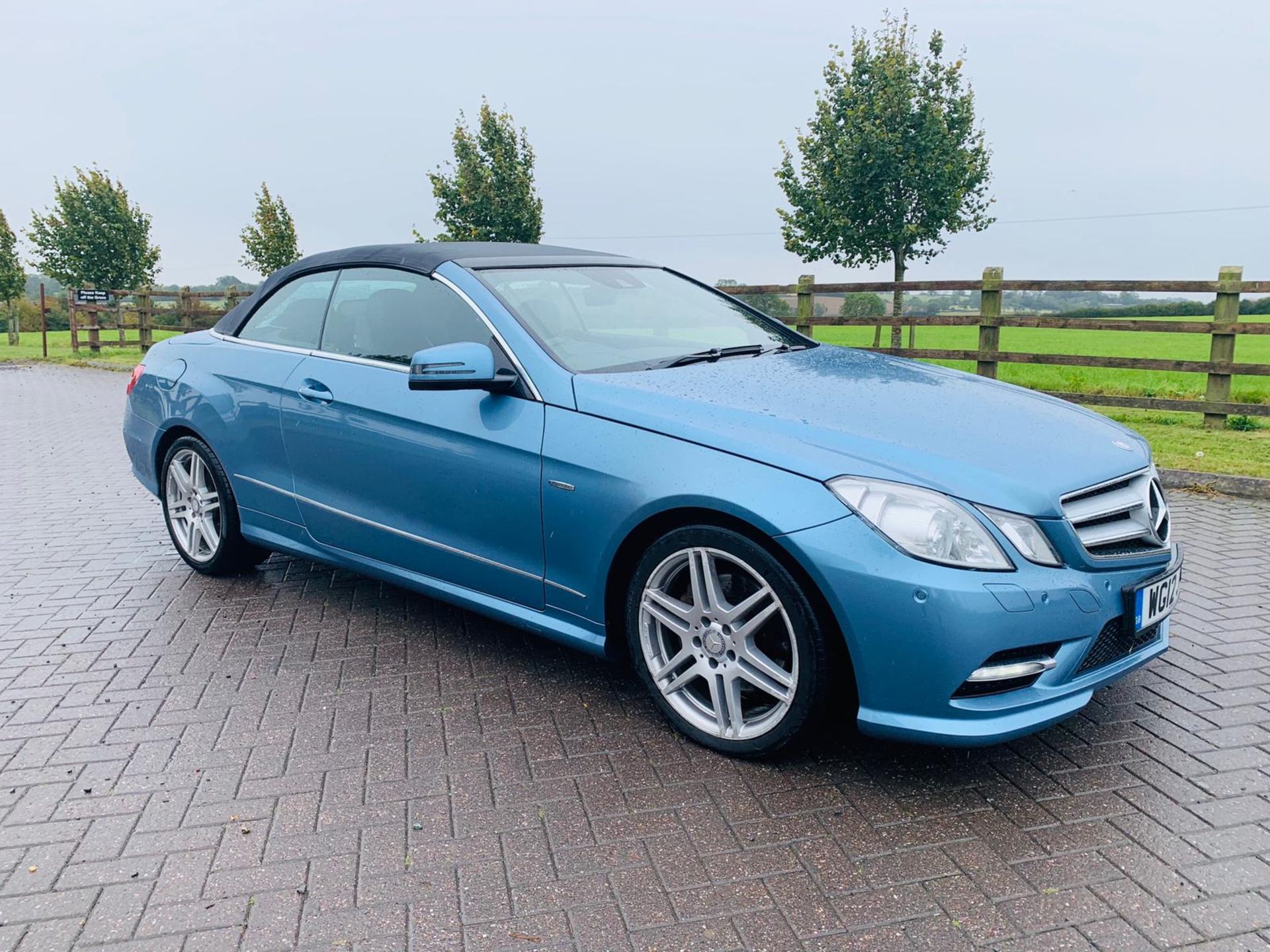 (RESERVE MET) Mercedes E220 Sport 2.1 CDI Convertible - 2012 12 Reg - Black Leather - Heated Seats - Image 4 of 17