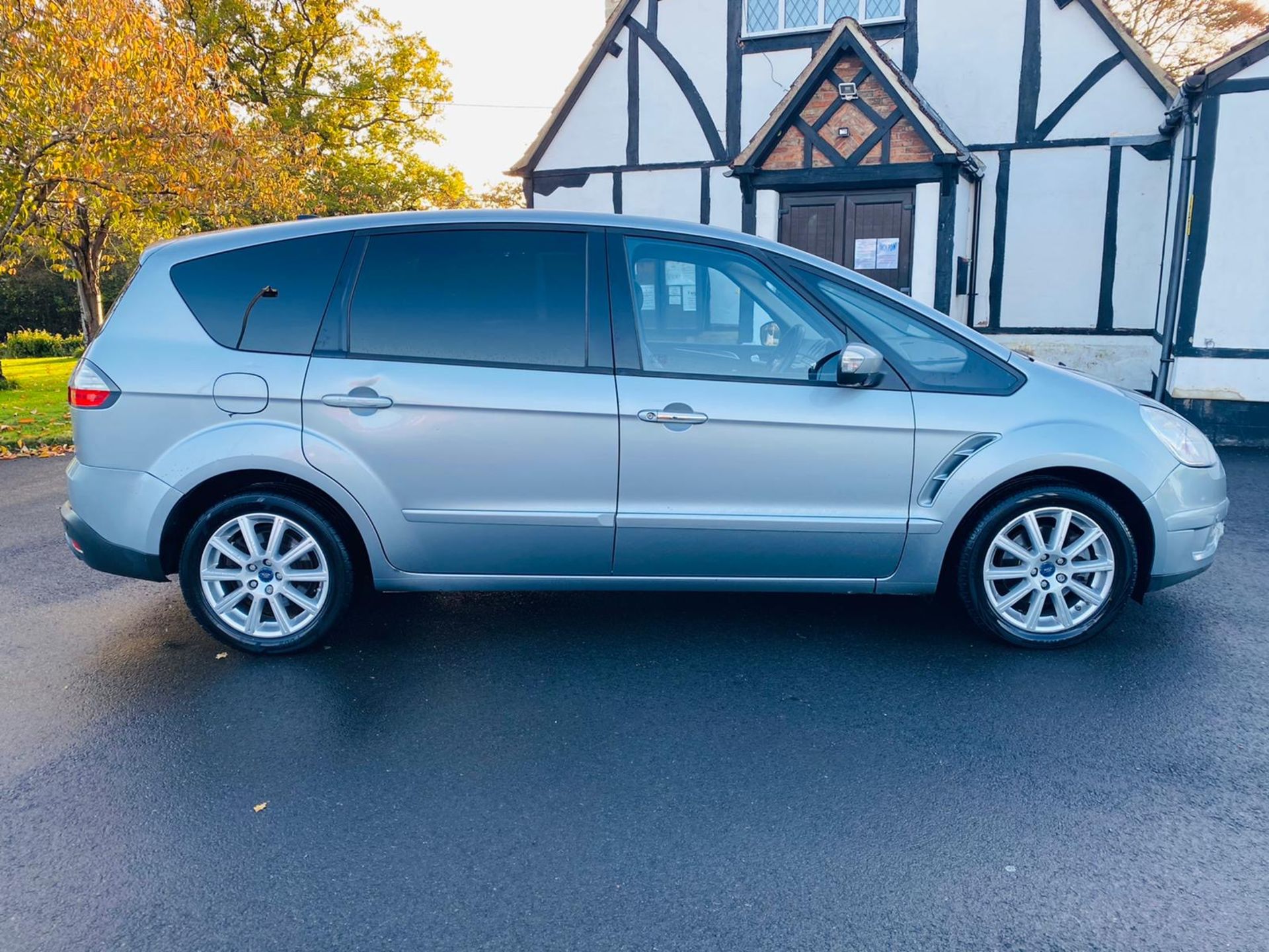 (RESERVE MET)Ford S-Max 2.2 Tdci Titanium 2010 Model - 7 Seats - Sat Nav - Air Con - Full Spec - - Image 8 of 39