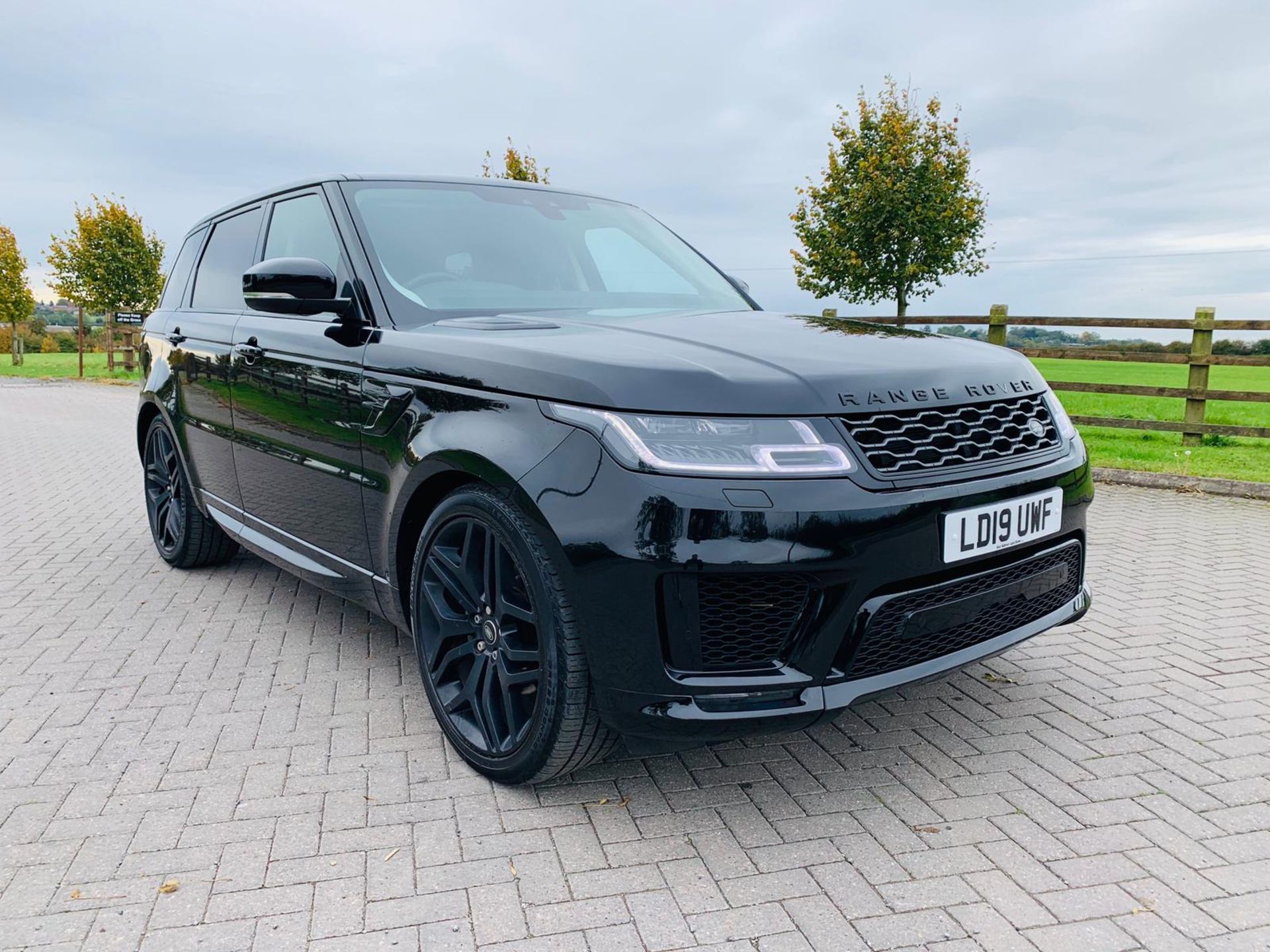 (RESERVE MET) Range Rover Sport 3.0 SDV6 HSE Auto - 2019 19 Reg - 1 Keeper From New - STUNNING CAR - Image 3 of 36