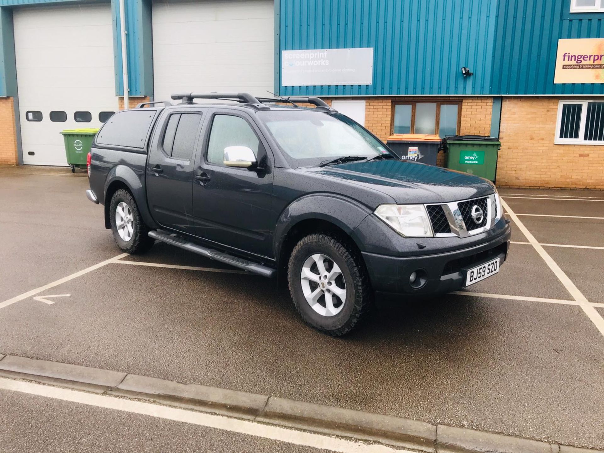 (RESERVE MET) Nissan Navara 2.5 DCI Tekna Double Cab Auto - 2010 Model - 1 Keeper From New - - Image 2 of 42