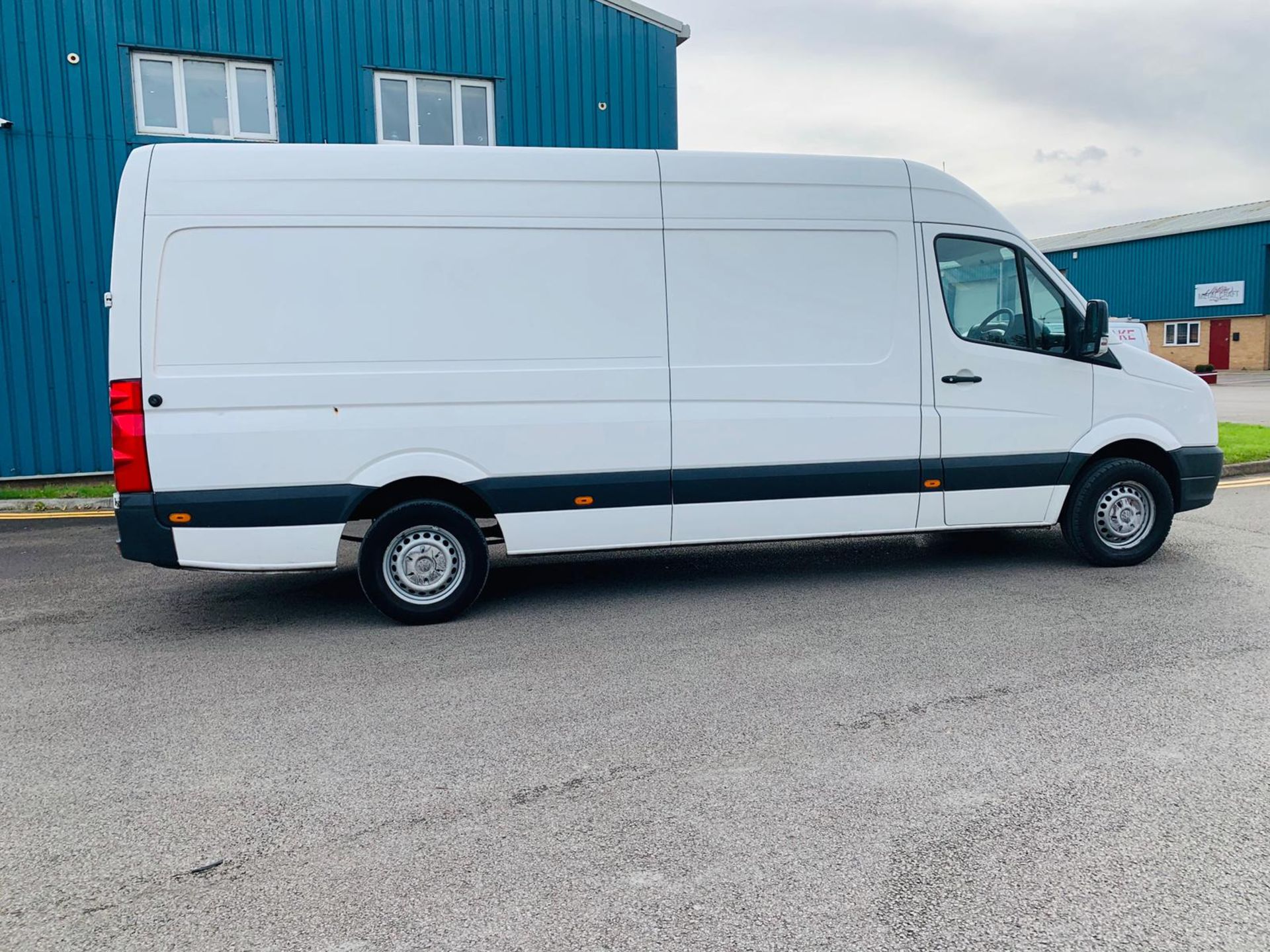 (RESERVE MET) Volkswagen Crafter CR35 2.0 TDI LWB - 2016 16 Reg - 1 Keeper From New - Main Dealer - Image 6 of 19